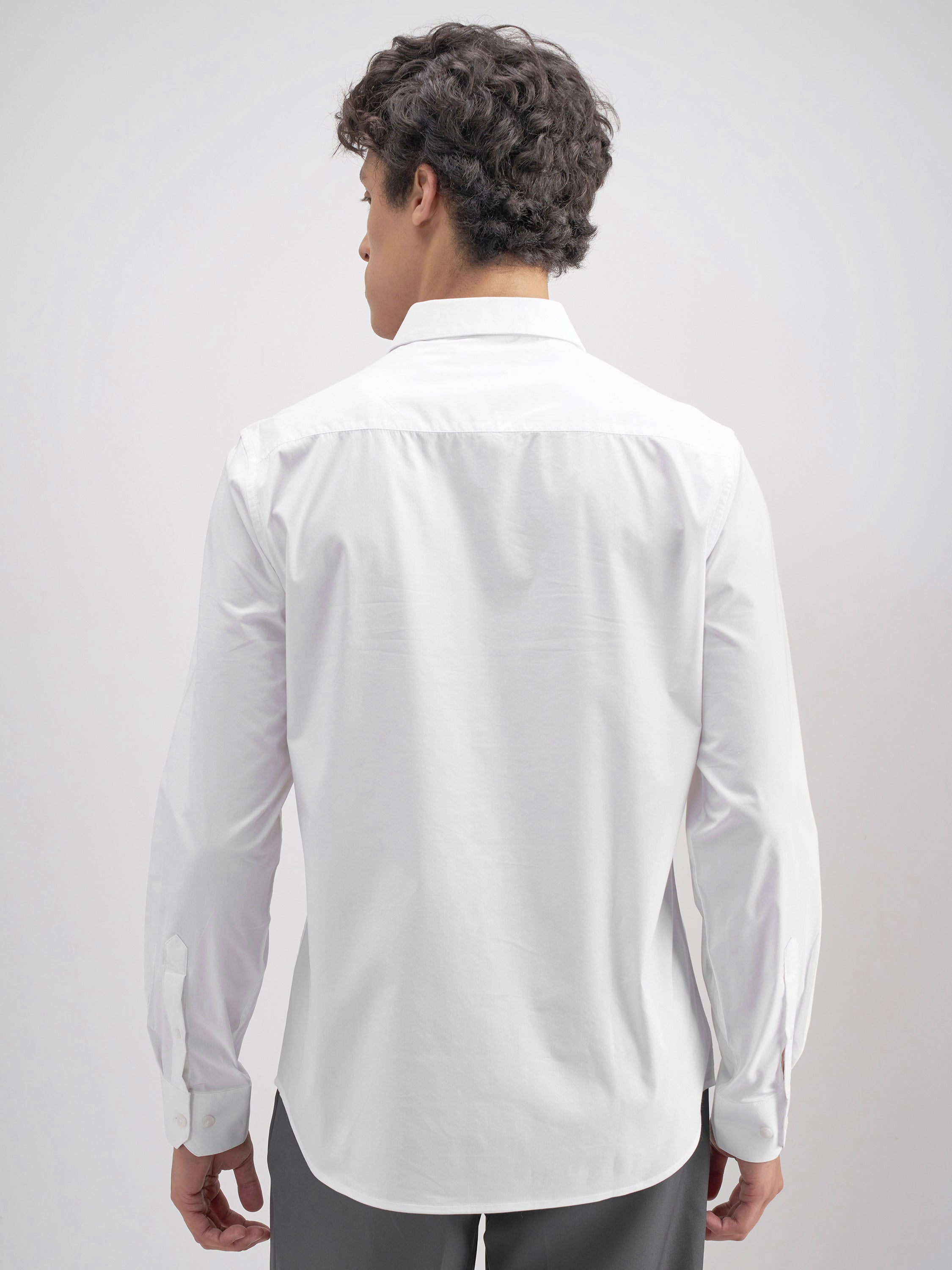 Highlander Men White Solid Slim Fit Casual Shirt - White - Image 3