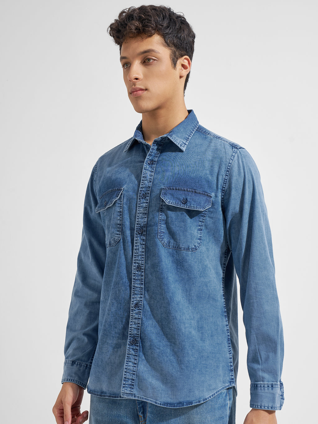 Highlander Men Navy Blue Solid Regular Fit Casual Shirt