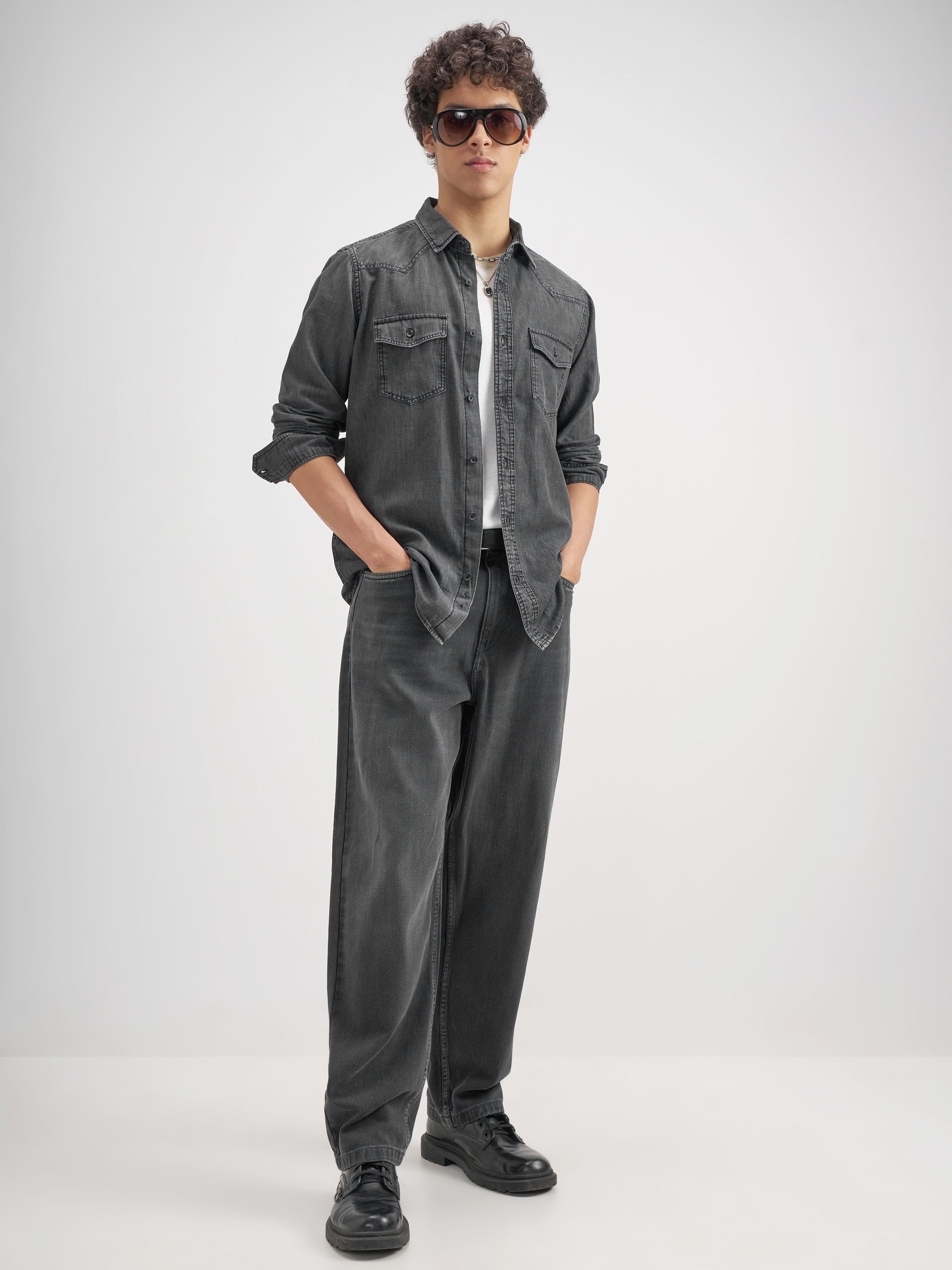 Highlander Men Black Solid Slim Fit Casual Shirt - Black - Image 2