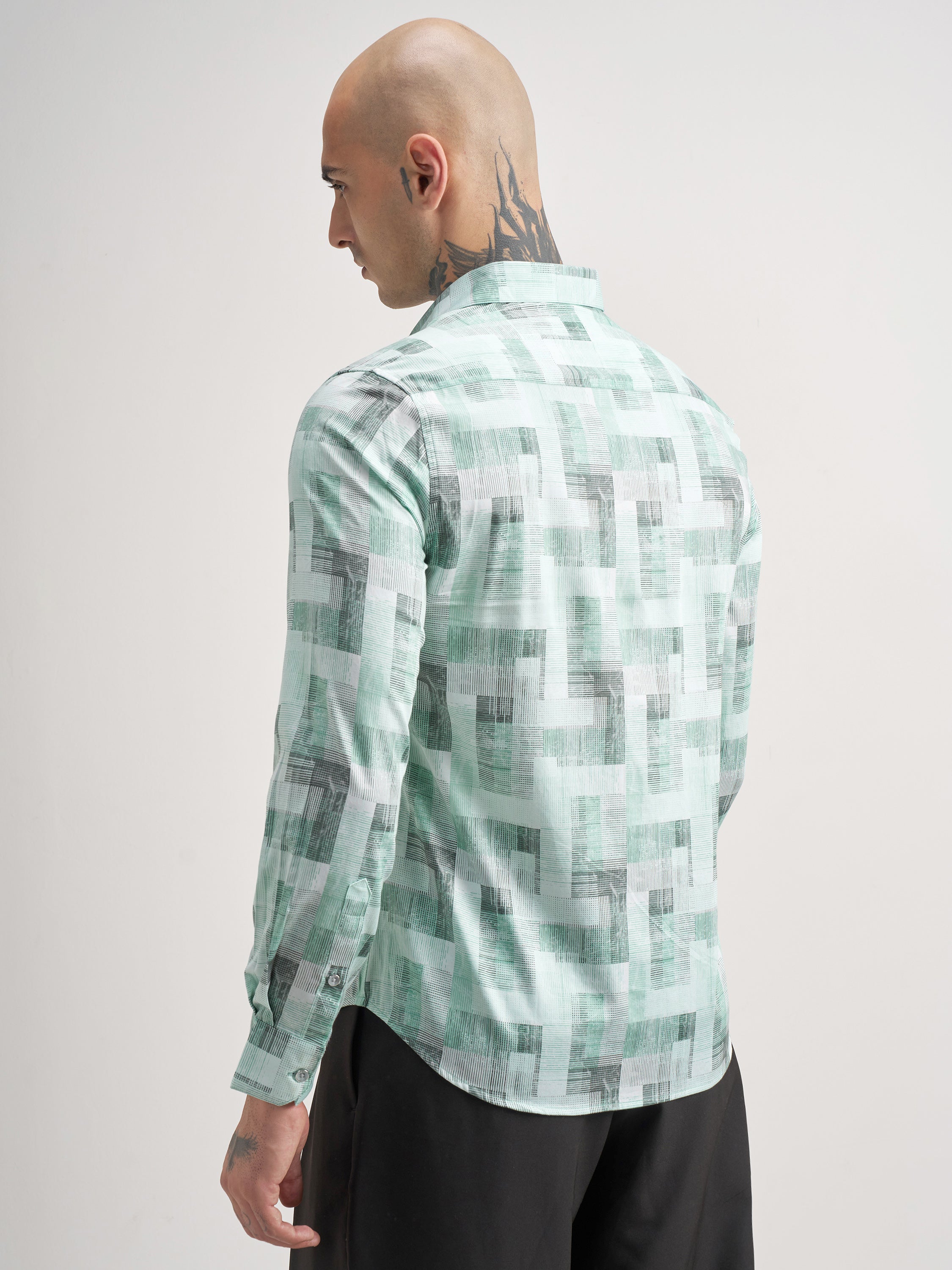 Highlander Men Green Printed Slim Fit Casual Shirt - Green - Image 3