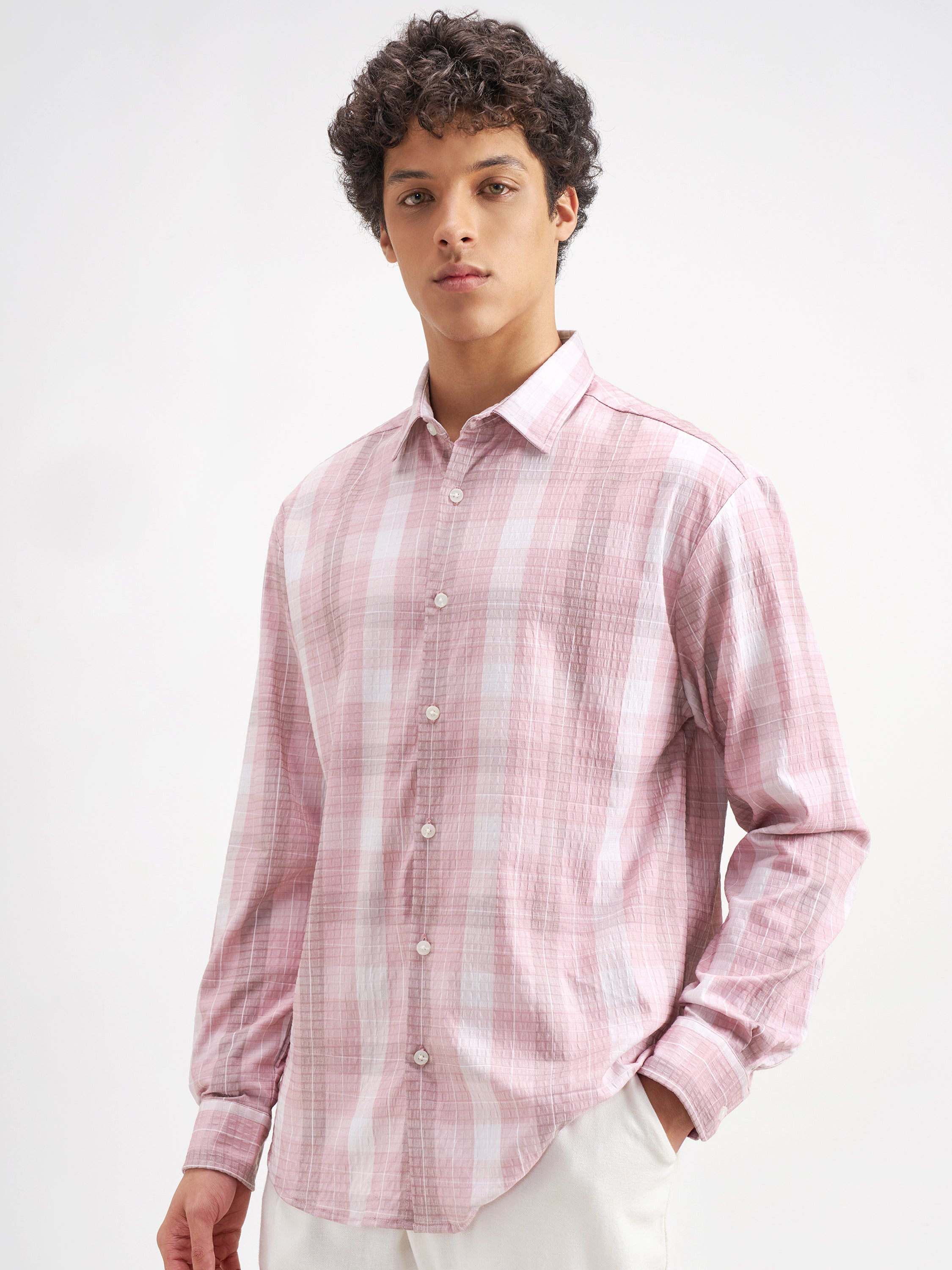 Highlander Men Pink Checked Relaxed Fit Casual Shirt - Pink - Image 4