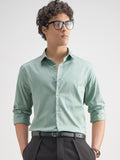 Highlander Men Green Solid Slim Fit Casual Shirt - Green - Image 1