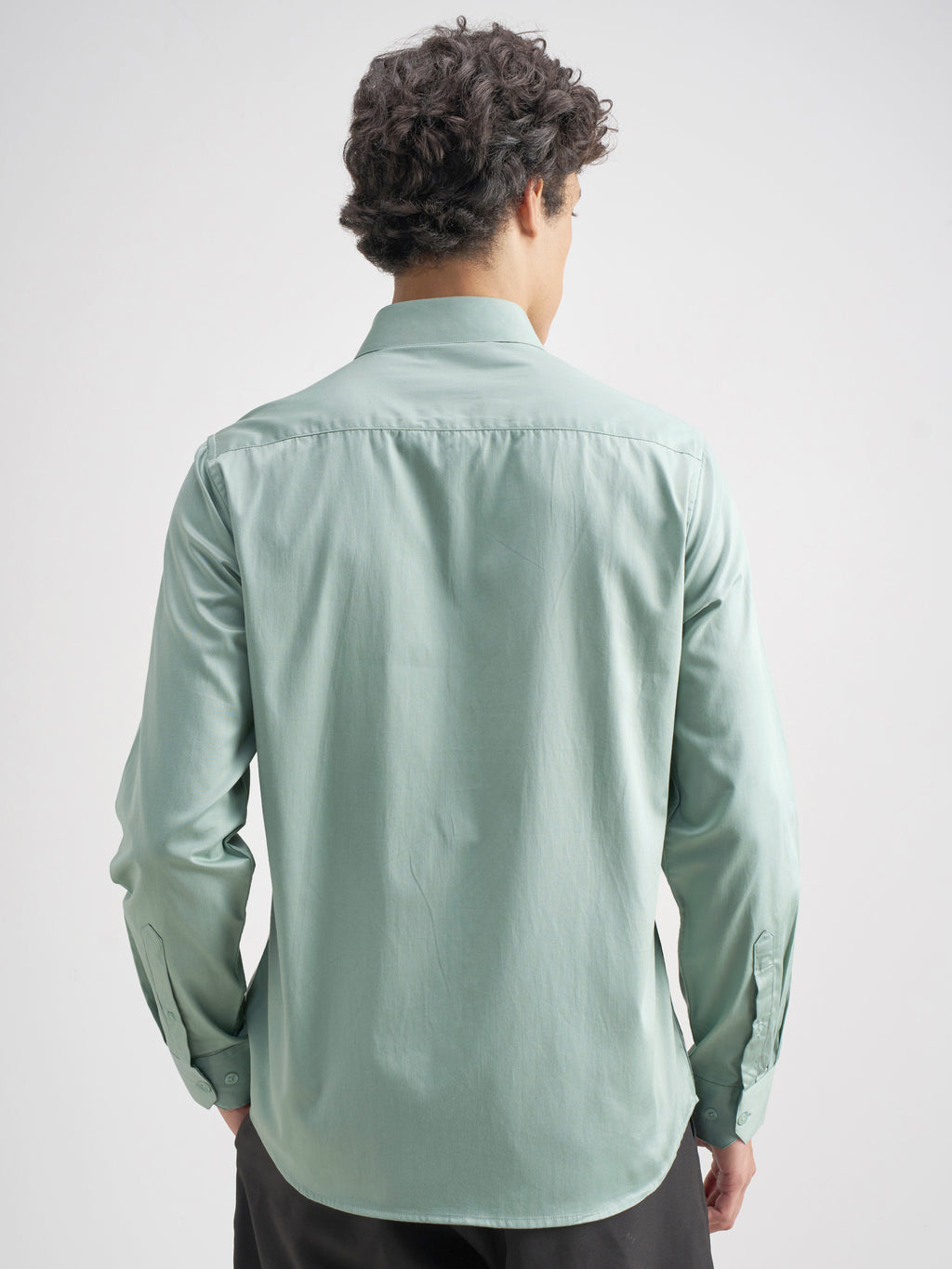 Highlander Men Green Solid Slim Fit Casual Shirt - Green - Image 3