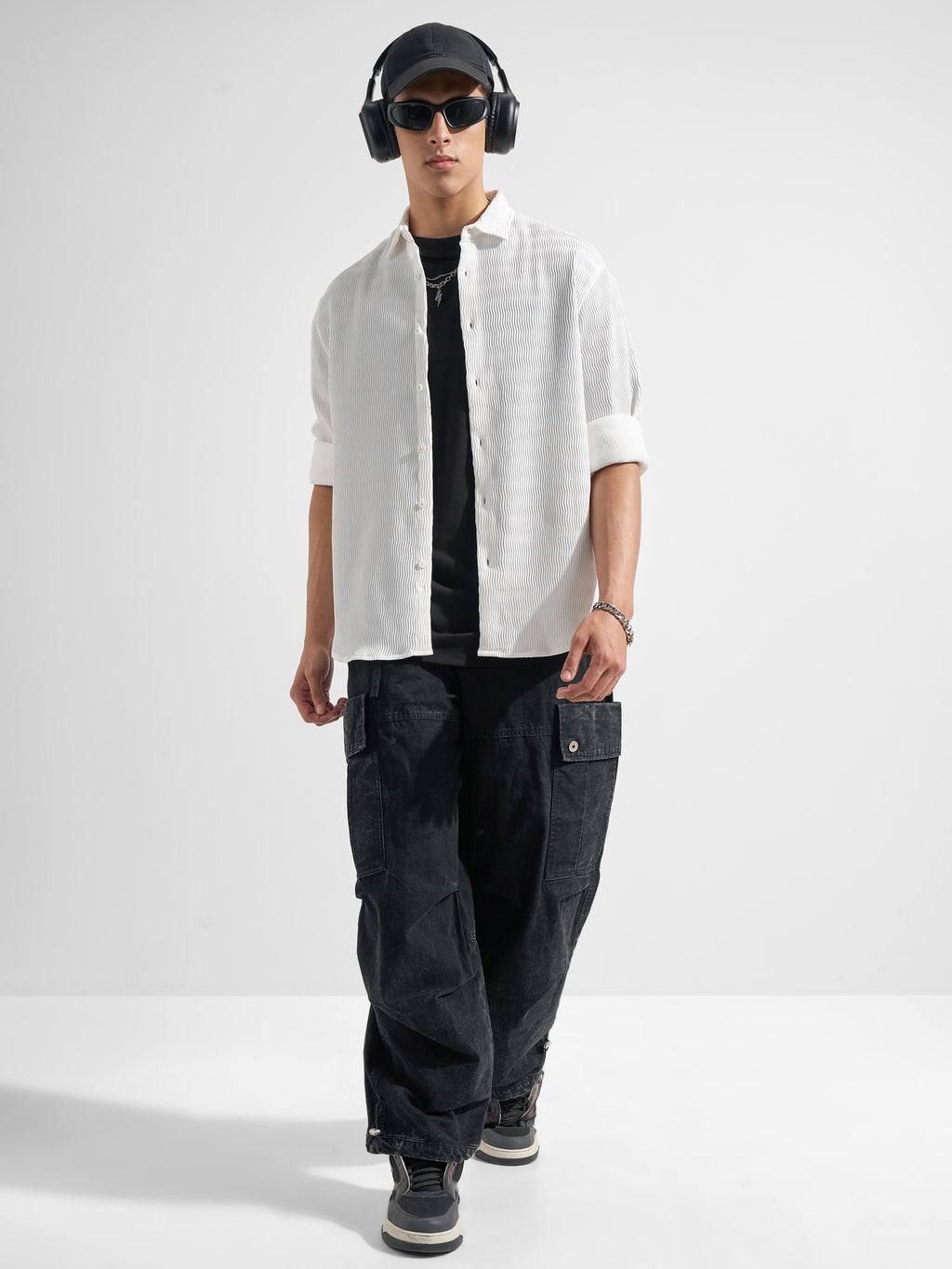 Highlander Men White Self Design Relaxed Fit Casual Shirt