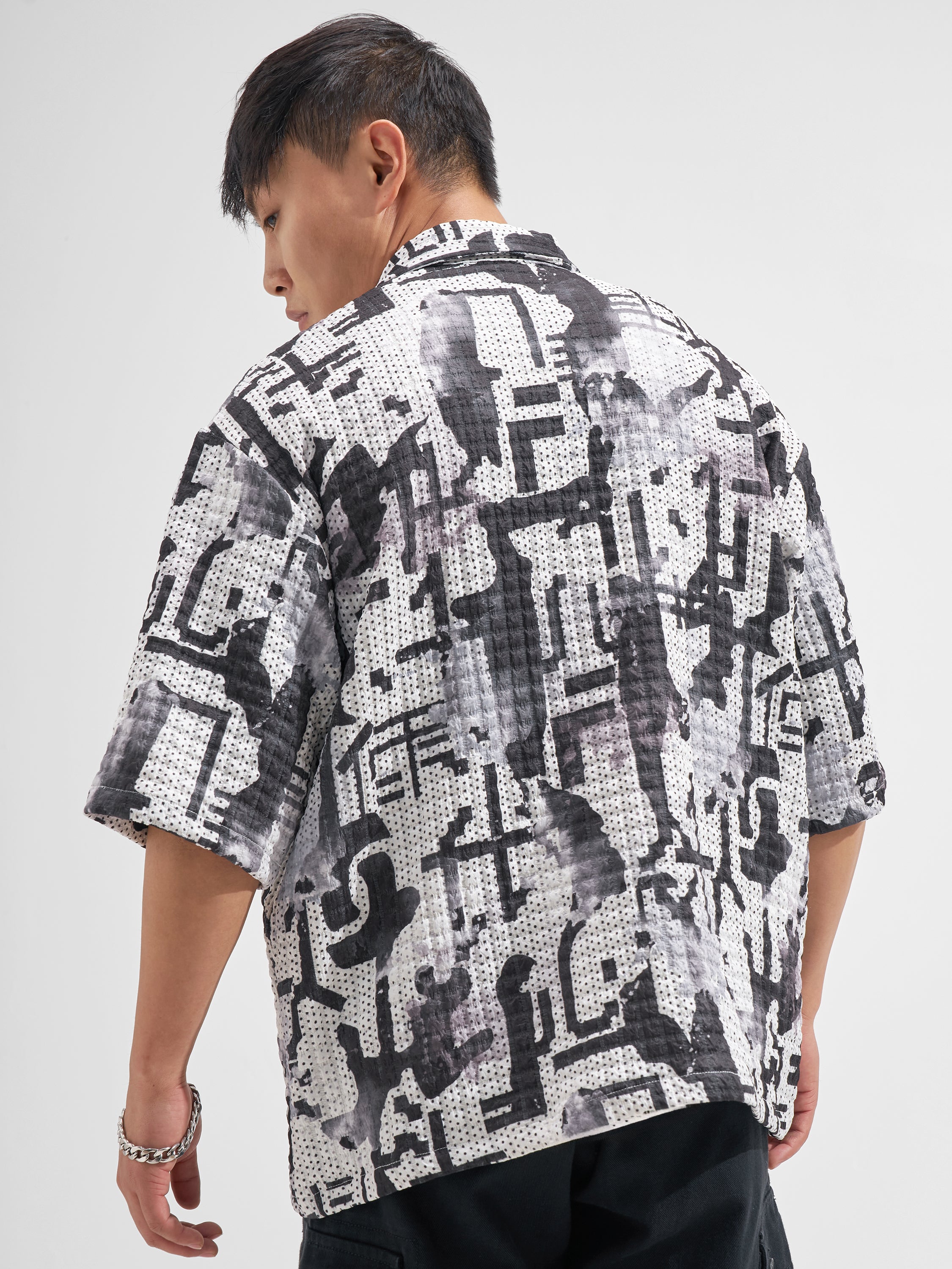 Highlander Men White Self Design Boxy Fit Casual Shirt