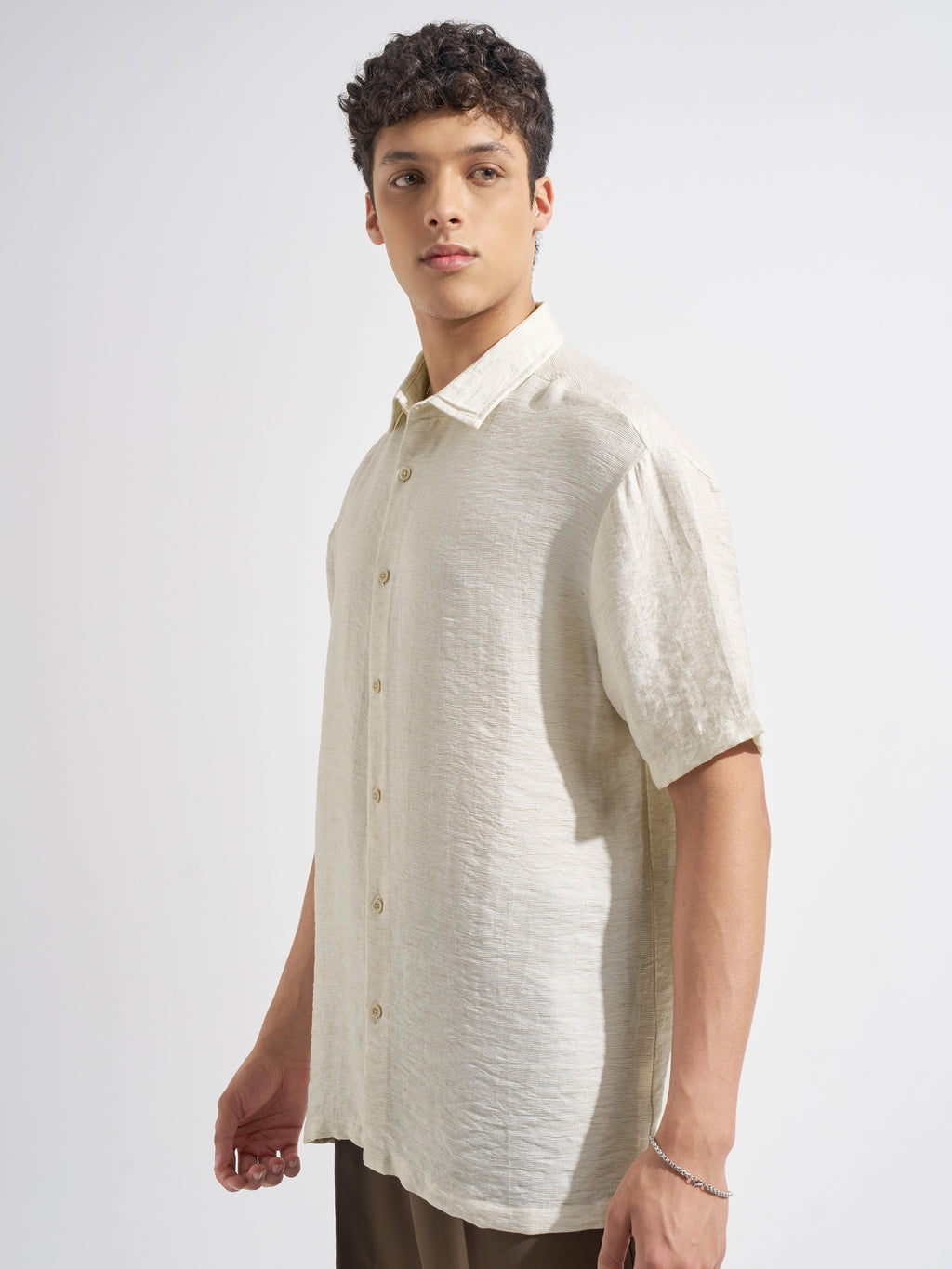 Highlander Men Cream Self Design Relaxed Fit Casual Shirt