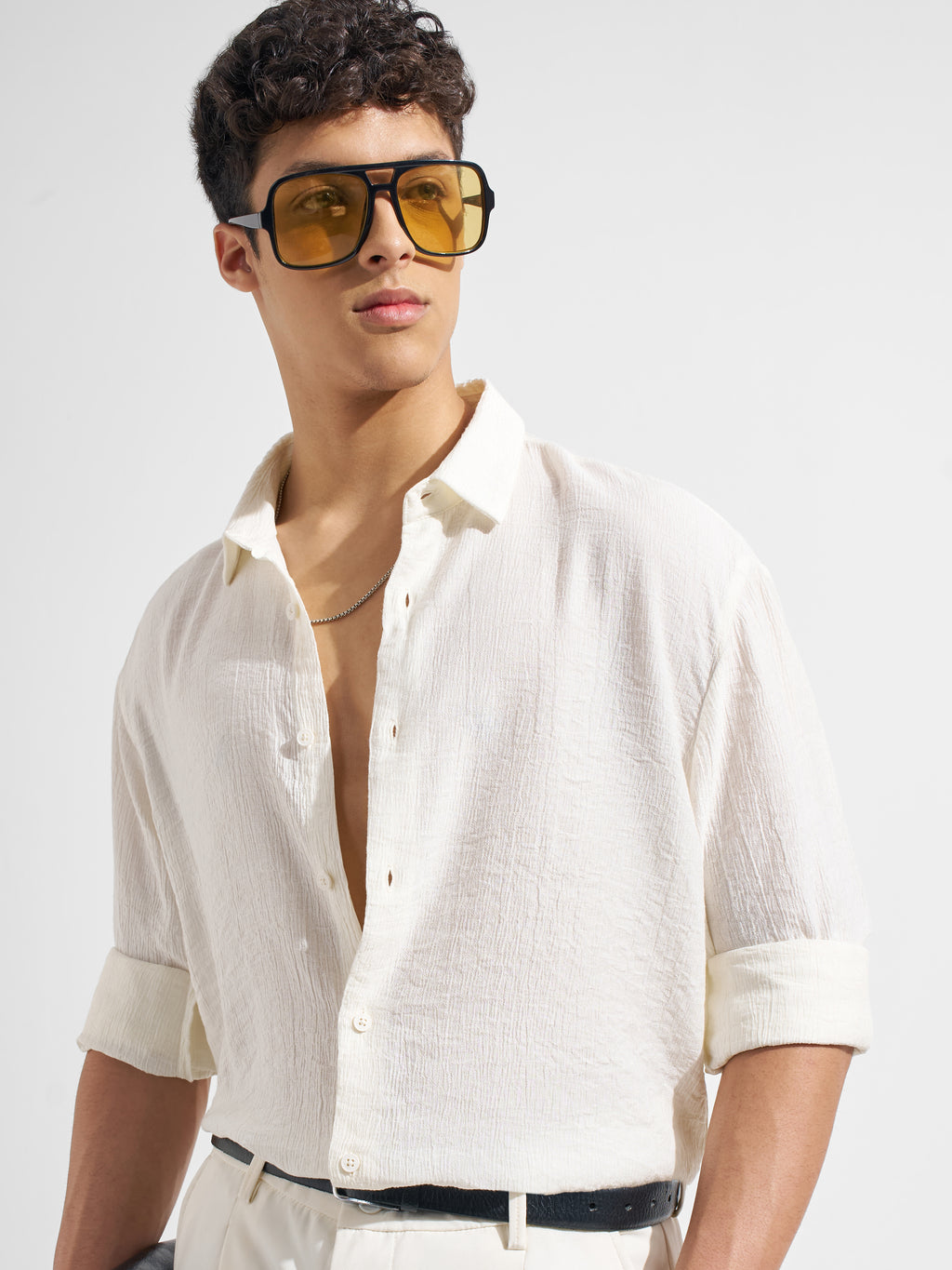 Highlander Men Off White Self Design Relaxed Fit Casual Shirt