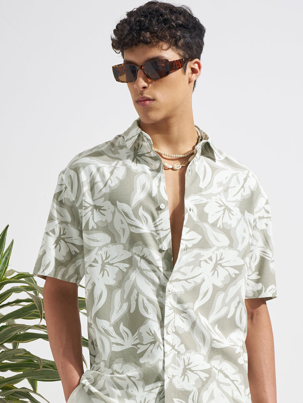 Highlander Men Olive Printed Relaxed Fit Casual Shirt