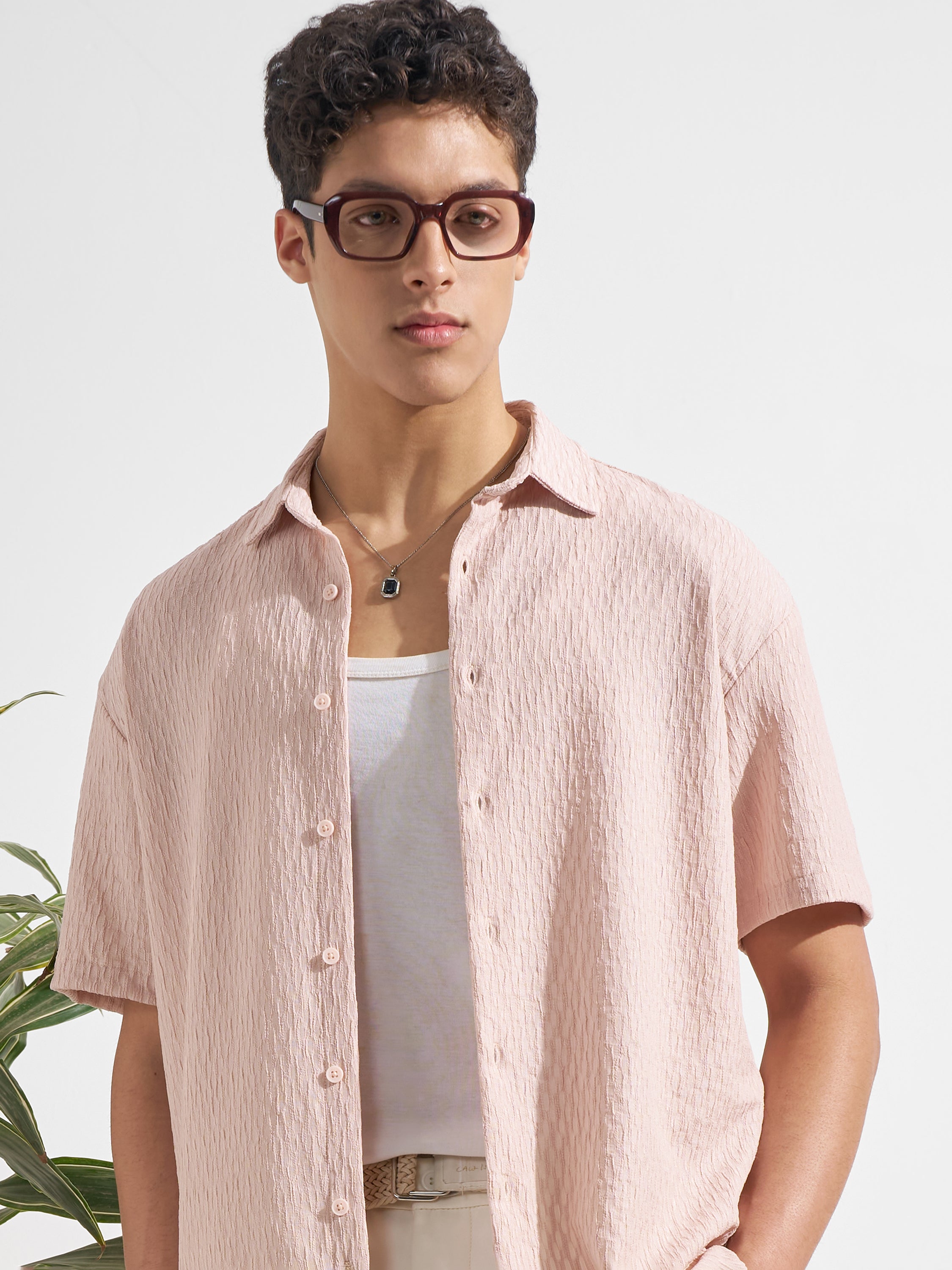 Highlander Men Pink Self Design Relaxed Fit Casual Shirt