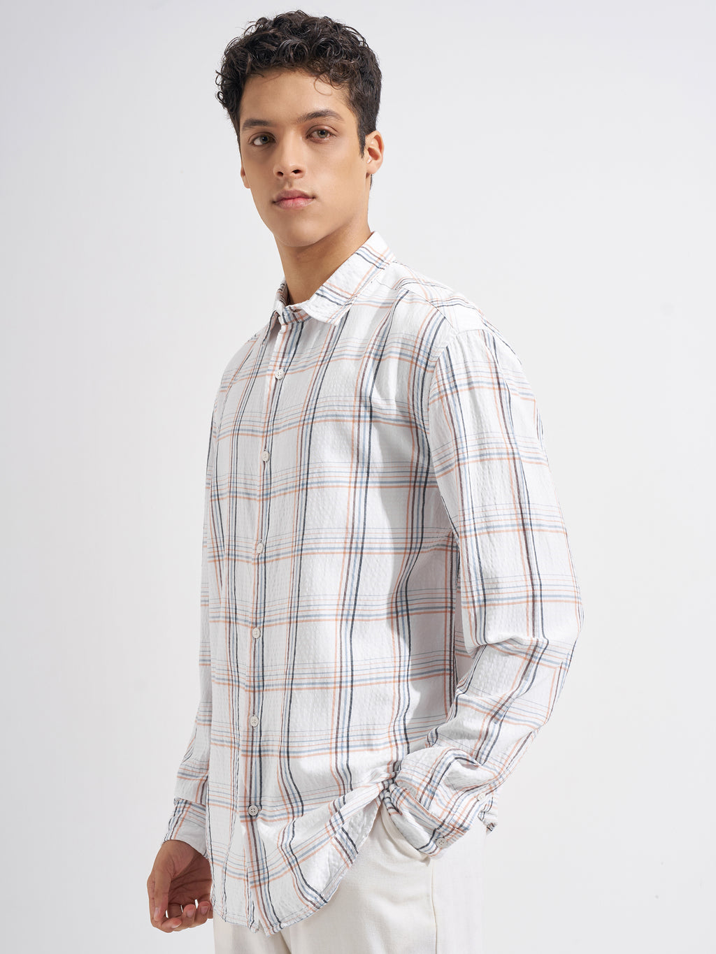 Highlander Men White Checked Relaxed Fit Casual Shirt