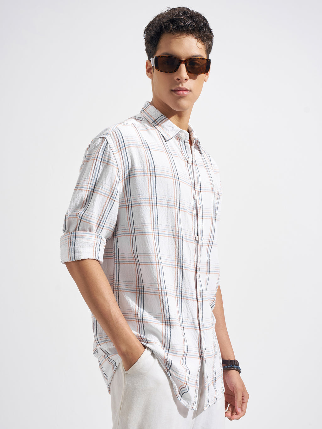 Highlander Men White Checked Relaxed Fit Casual Shirt