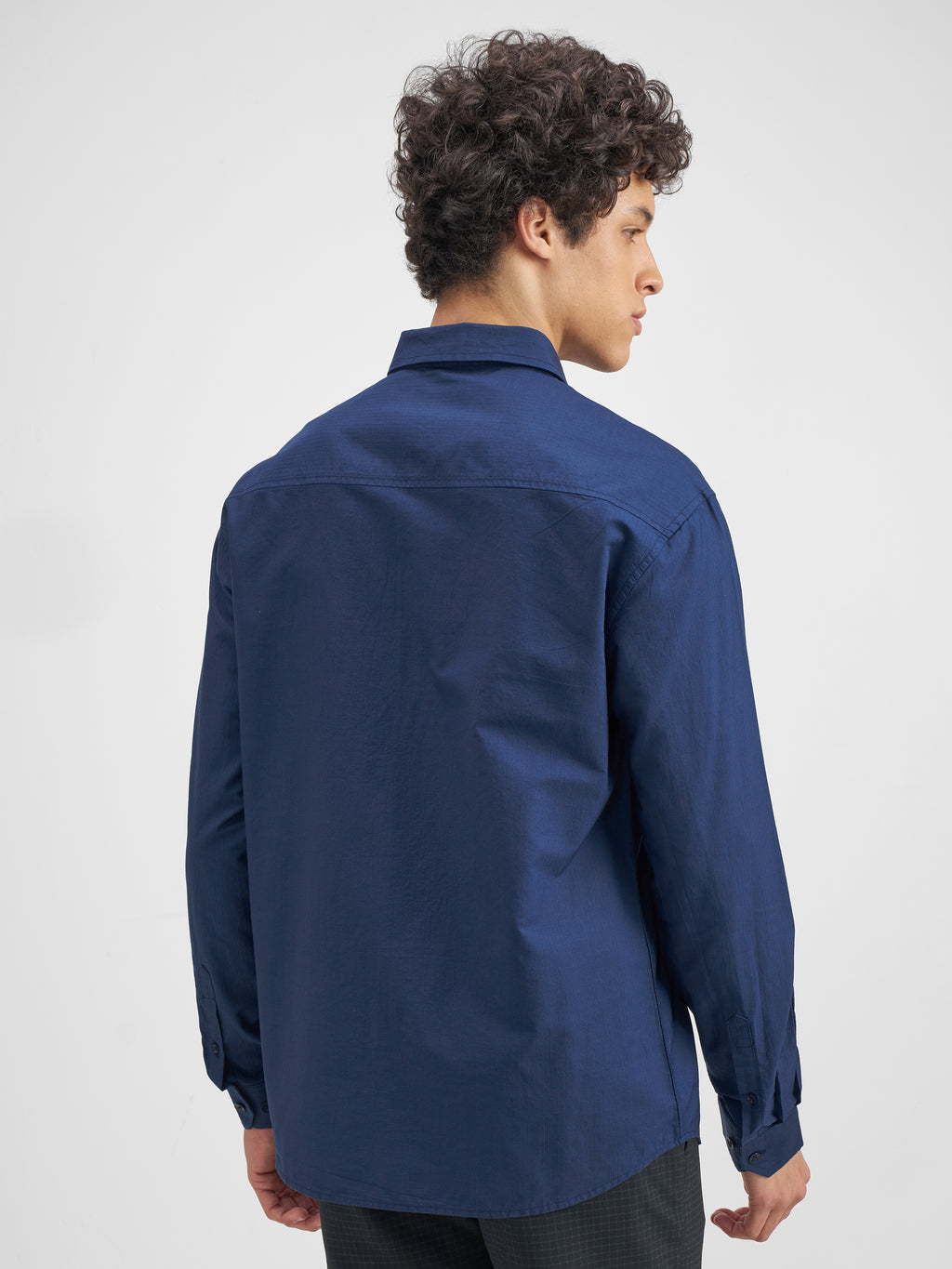 Highlander Men Blue Solid Relaxed Fit Casual Shirt - Blue - Image 3