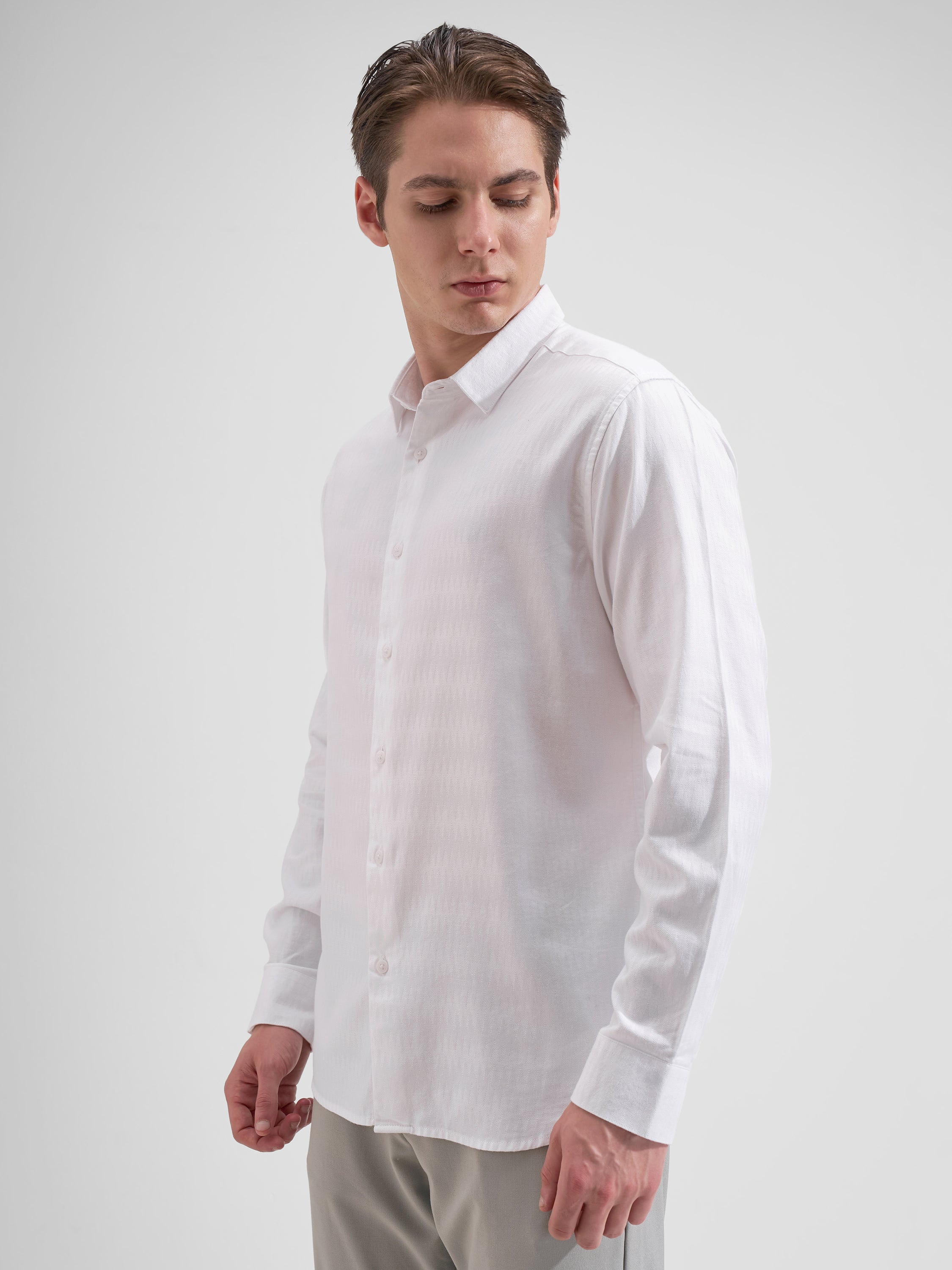 Highlander Men White Self Design Slim Fit Casual Shirt