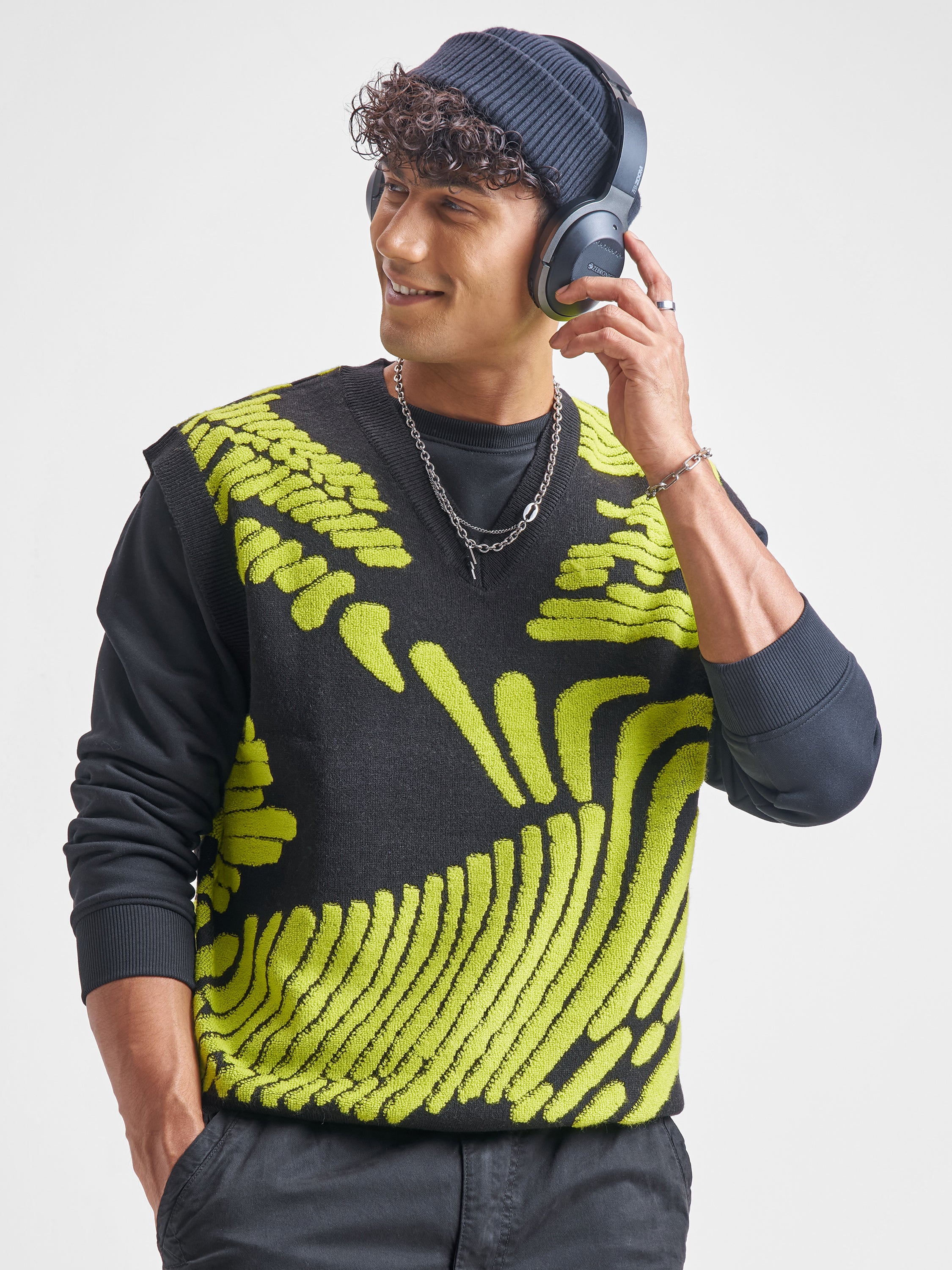 Highlander Men Black V-Neck Pullover Sweater - Black - Image 1