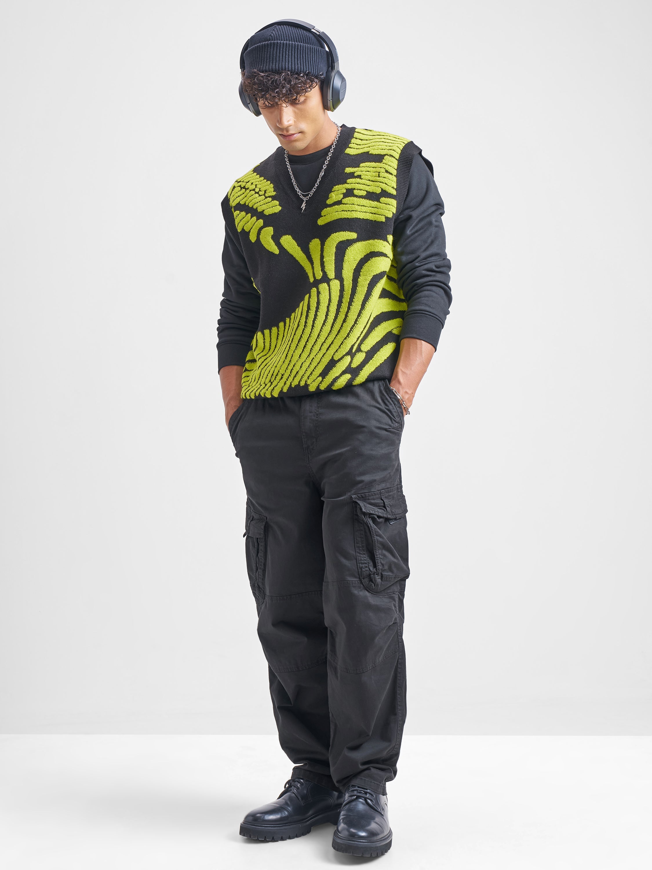 Highlander Men Black V-Neck Pullover Sweater - Black - Image 2