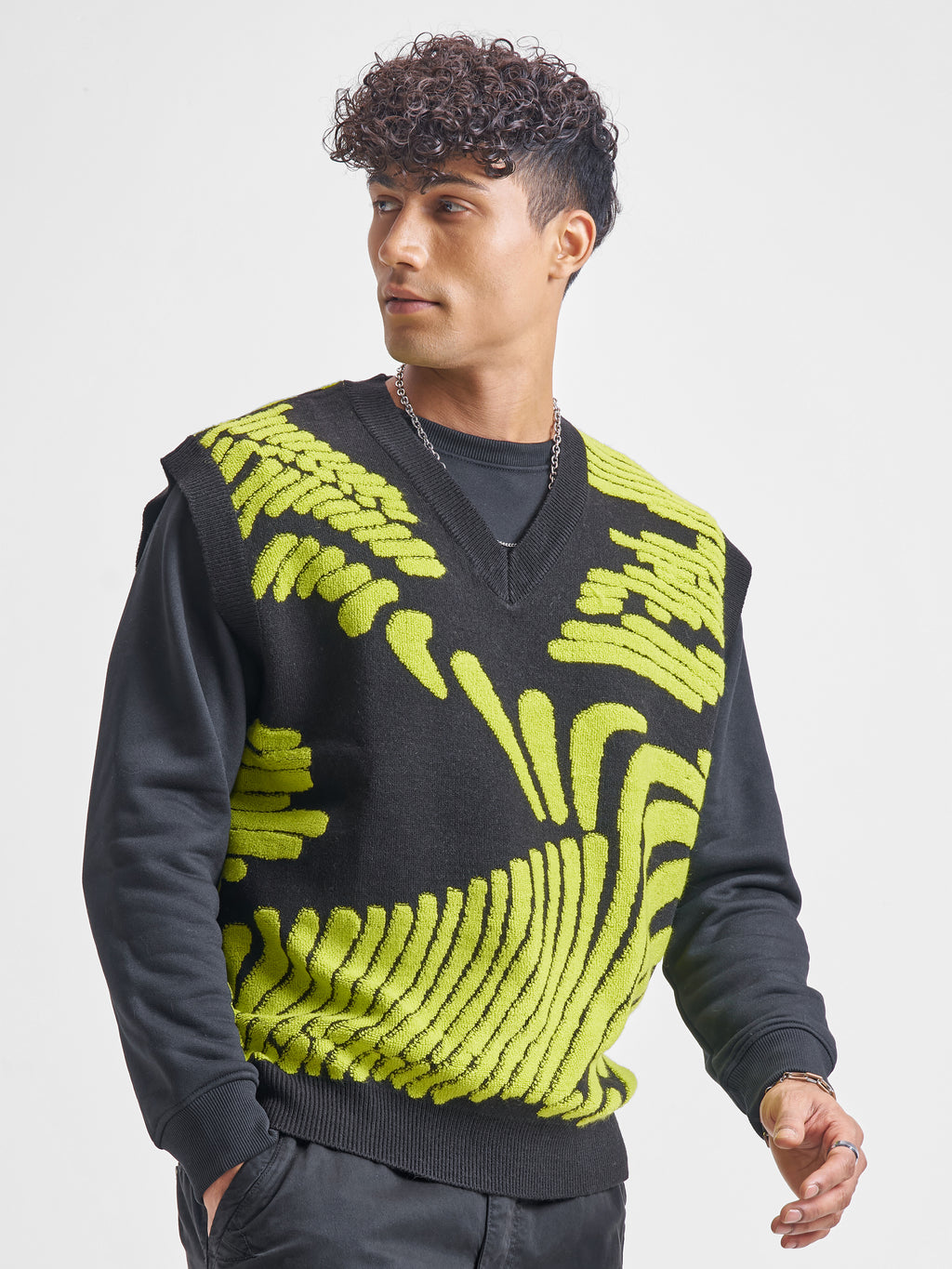 Highlander Men Black V-Neck Pullover Sweater - Black - Image 6