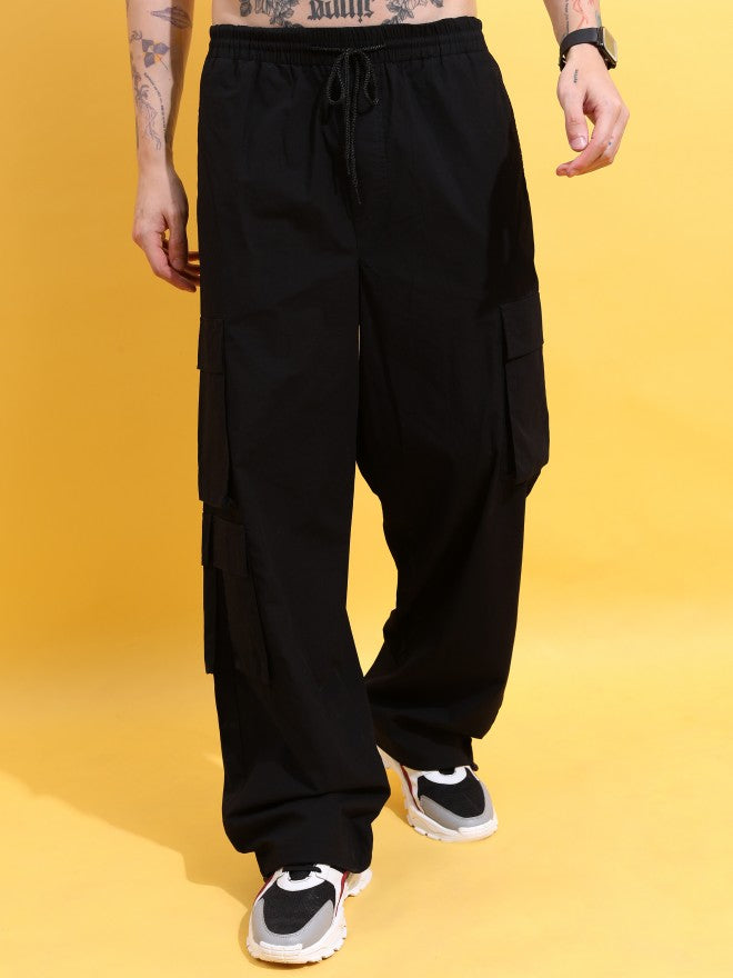 Highlander Men Black Loose Fit Solid Cargo - Black - Image 1