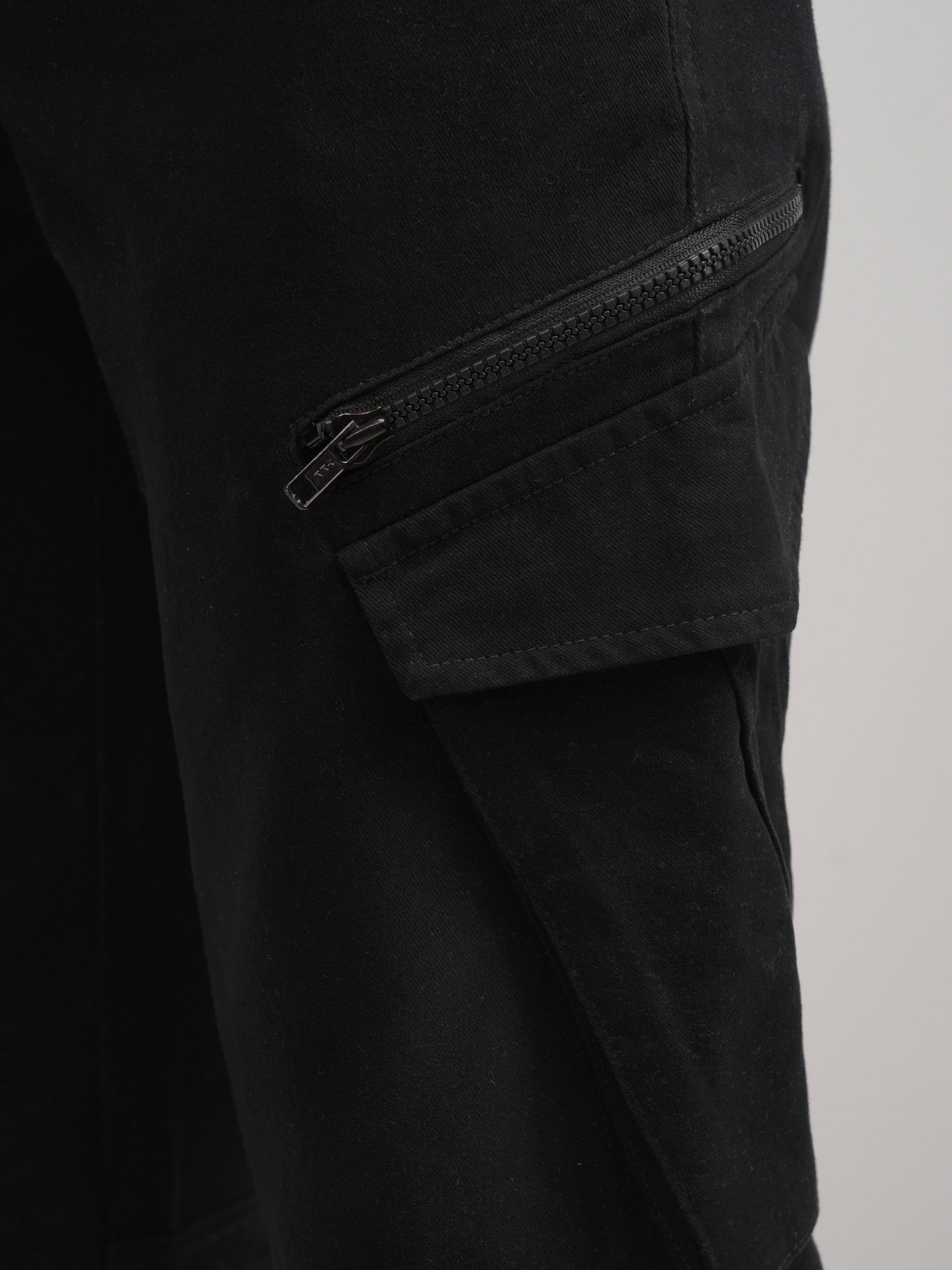 Highlander Men Black Slim Fit Solid Cargos - Black - Image 7