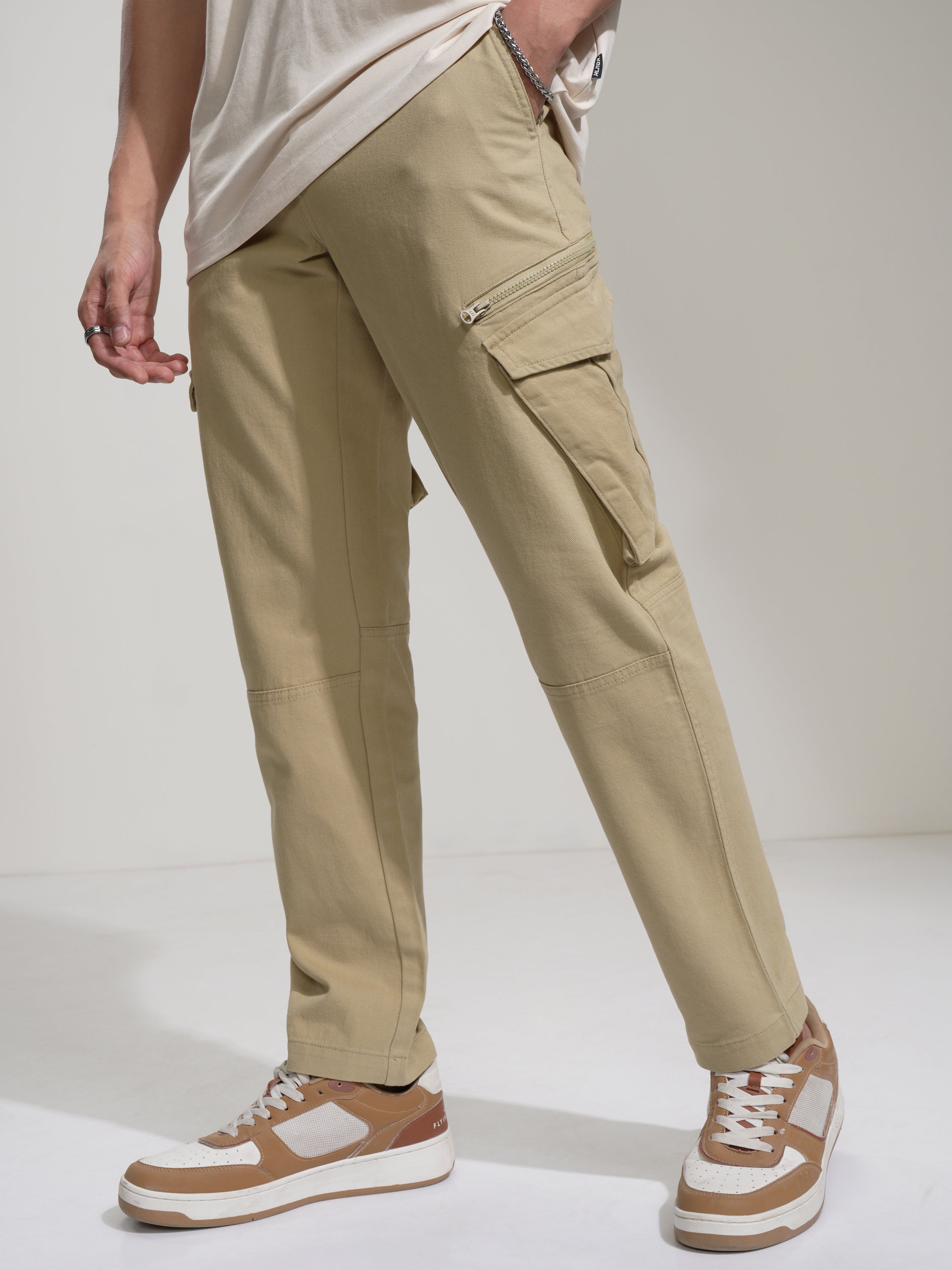 Highlander Men Brown Slim Fit Solid Cargo - Brown - Image 4