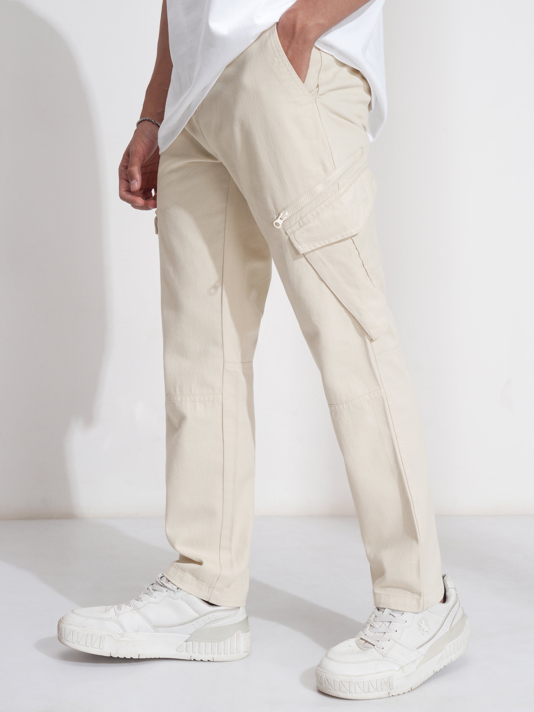 Highlander Men Beige Slim Fit Solid Cargo - Beige - Image 4