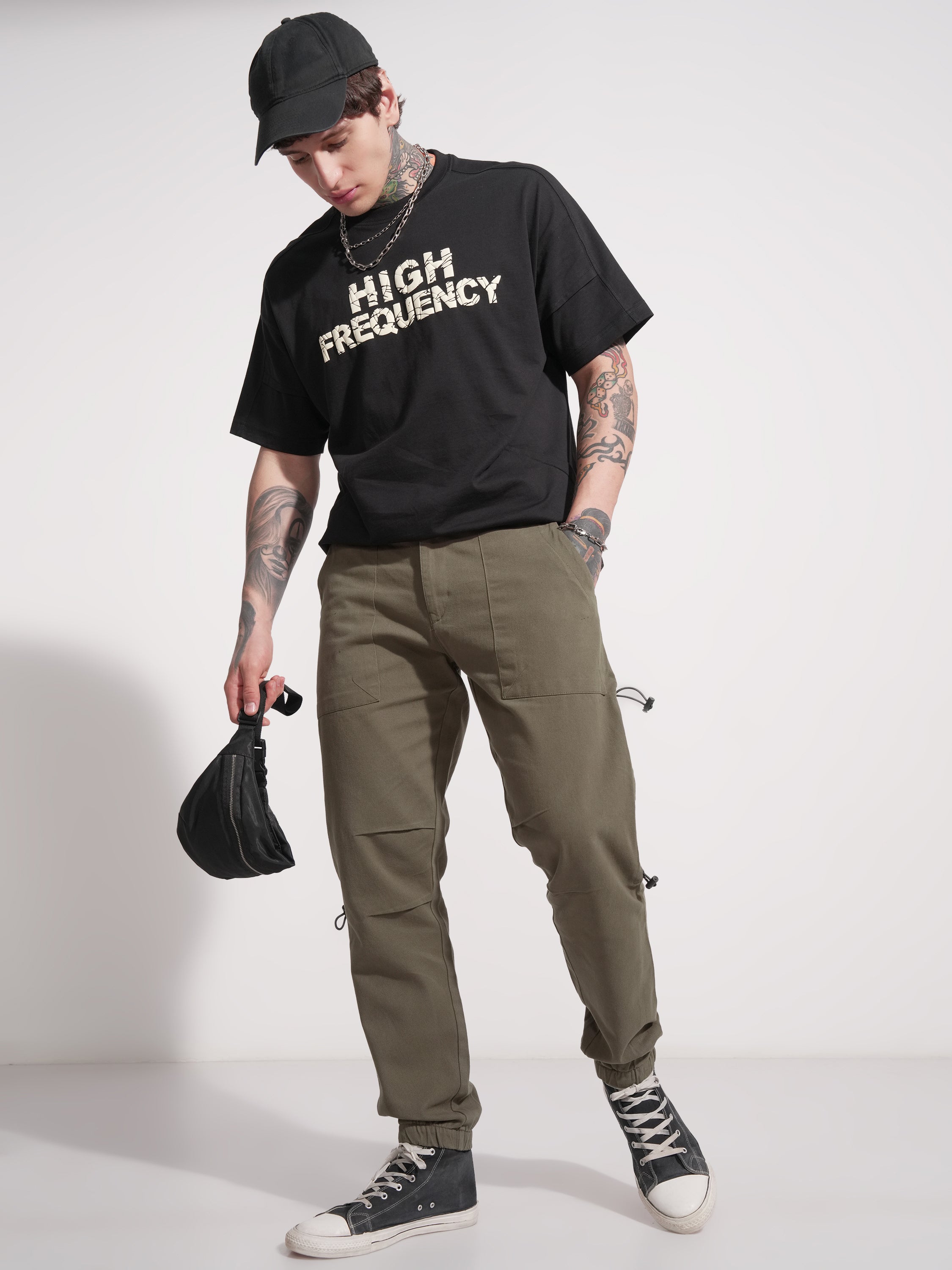 Highlander Men Green Relaxed Fit Solid Casual Trouser - Green - Image 2