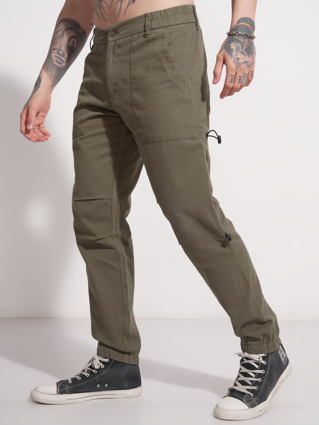 Highlander Men Green Relaxed Fit Solid Casual Trouser - Green - Image 4