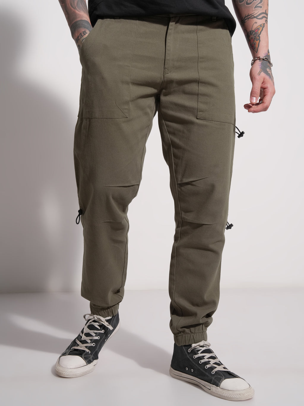 Highlander Men Green Relaxed Fit Solid Casual Trouser - Green - Image 7