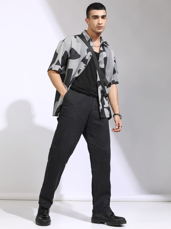 Highlander Men Black Straight Fit Solid Cargo - Black - Image 2