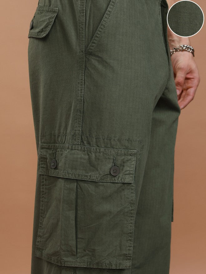 Highlander Men Green Straight Fit Solid Cargo - Green - Image 5