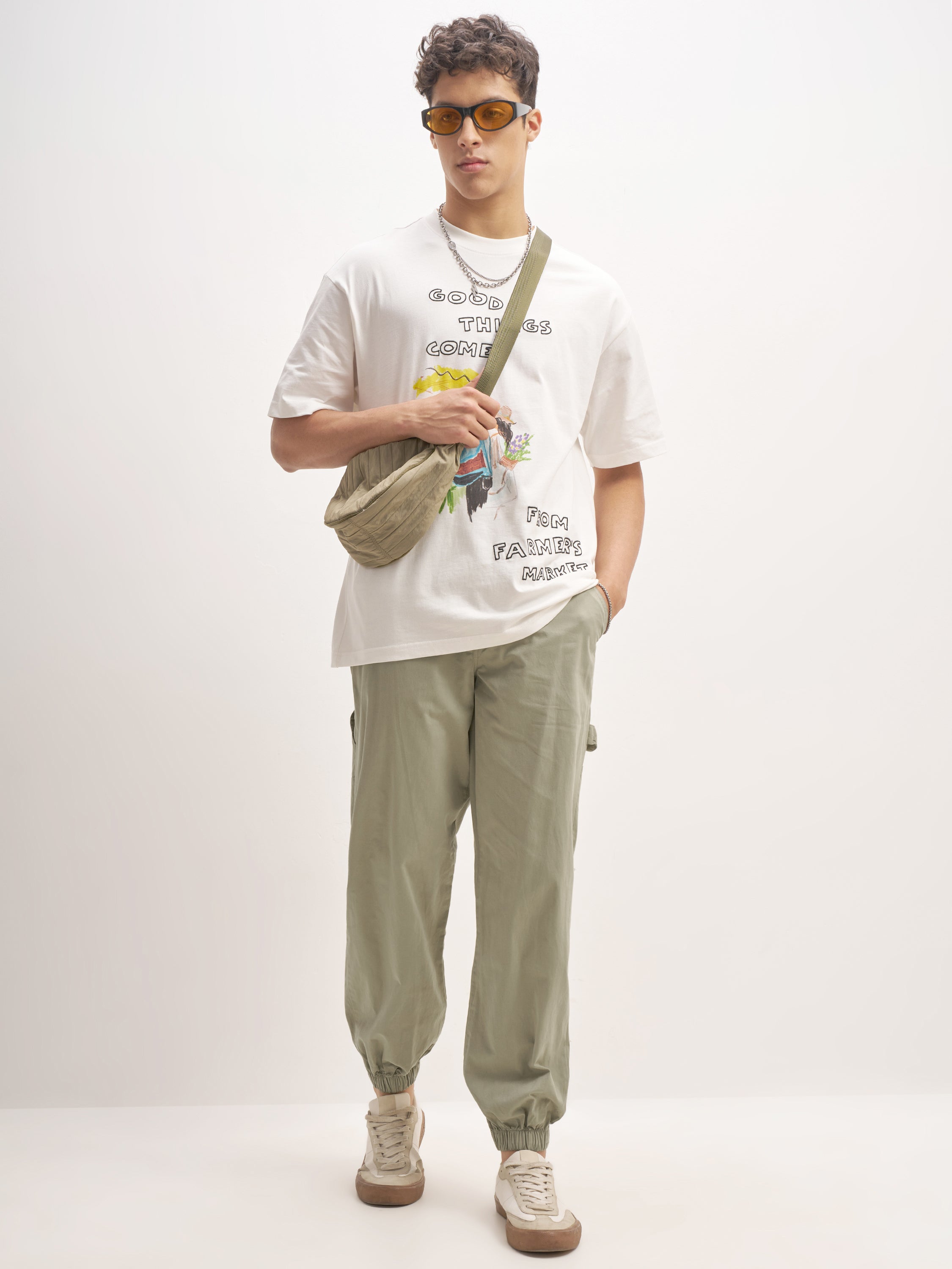 Highlander Men Olive Relaxed Fit Solid Cargos - Olive - Image 2
