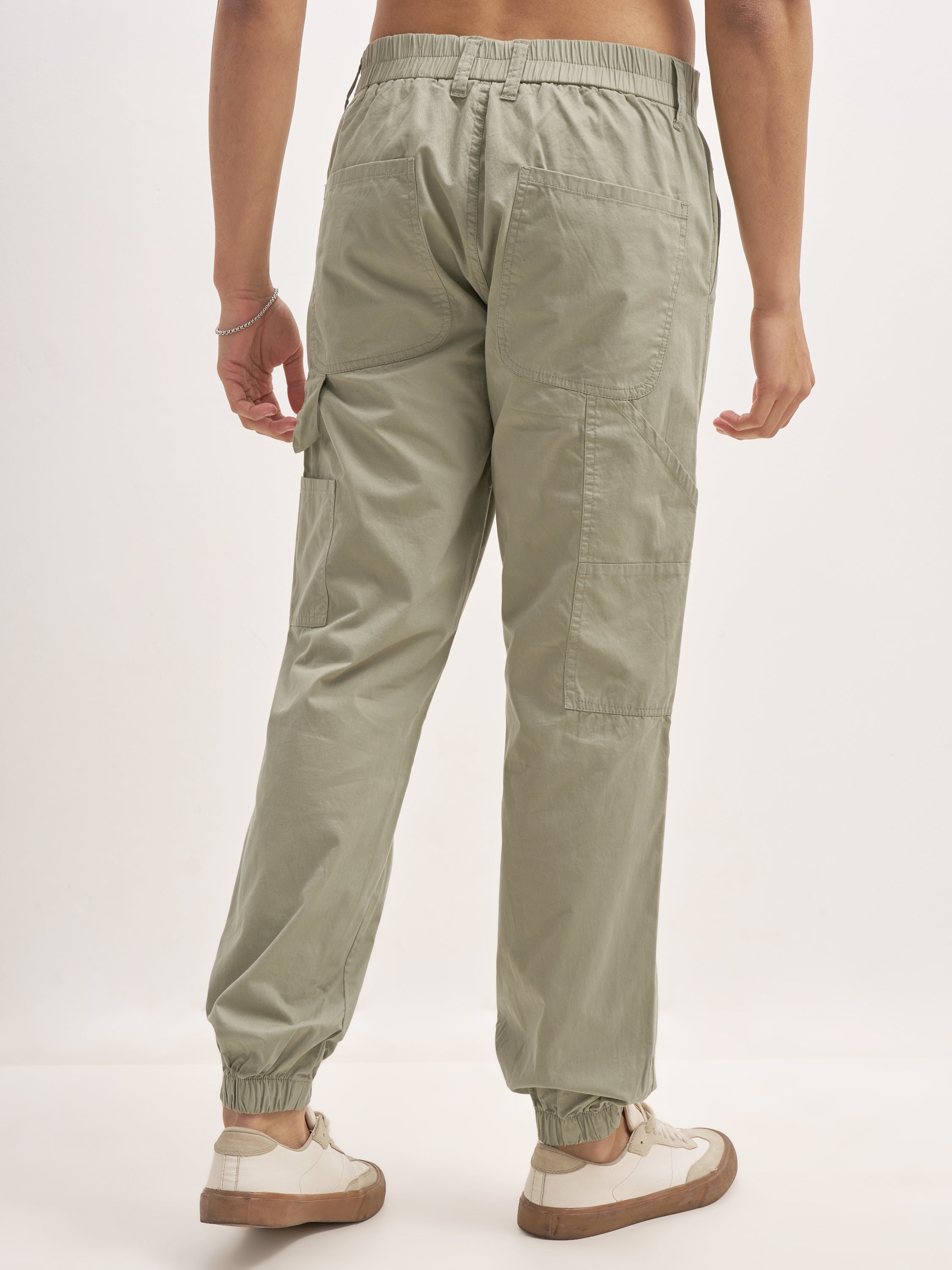 Highlander Men Olive Relaxed Fit Solid Cargos - Olive - Image 3