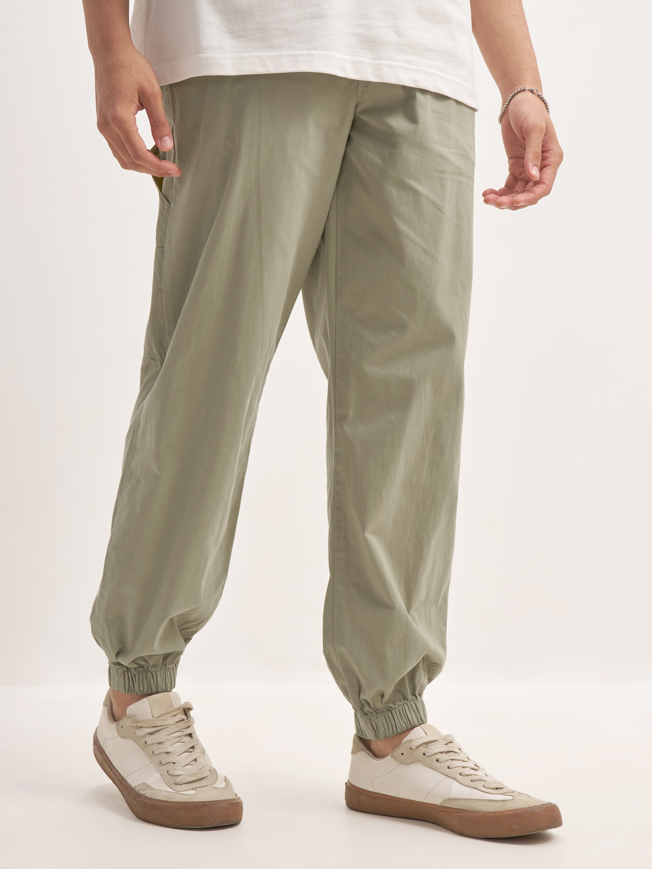 Highlander Men Olive Relaxed Fit Solid Cargos - Olive - Image 6