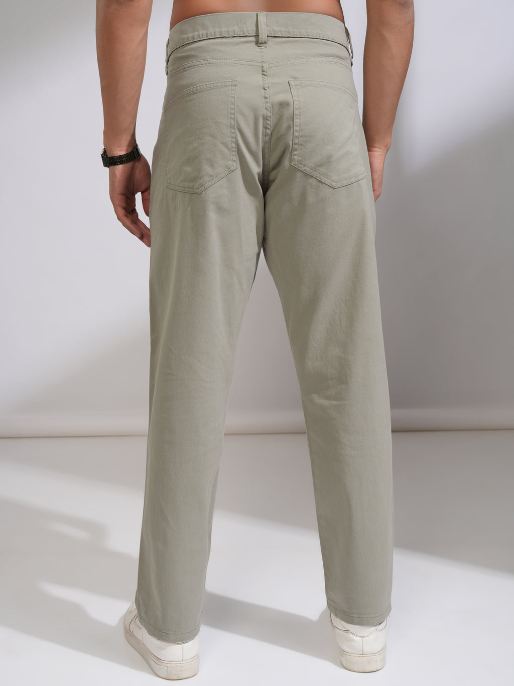 Highlander Men Green Relaxed Fit Solid Casual Trouser - Green - Image 3