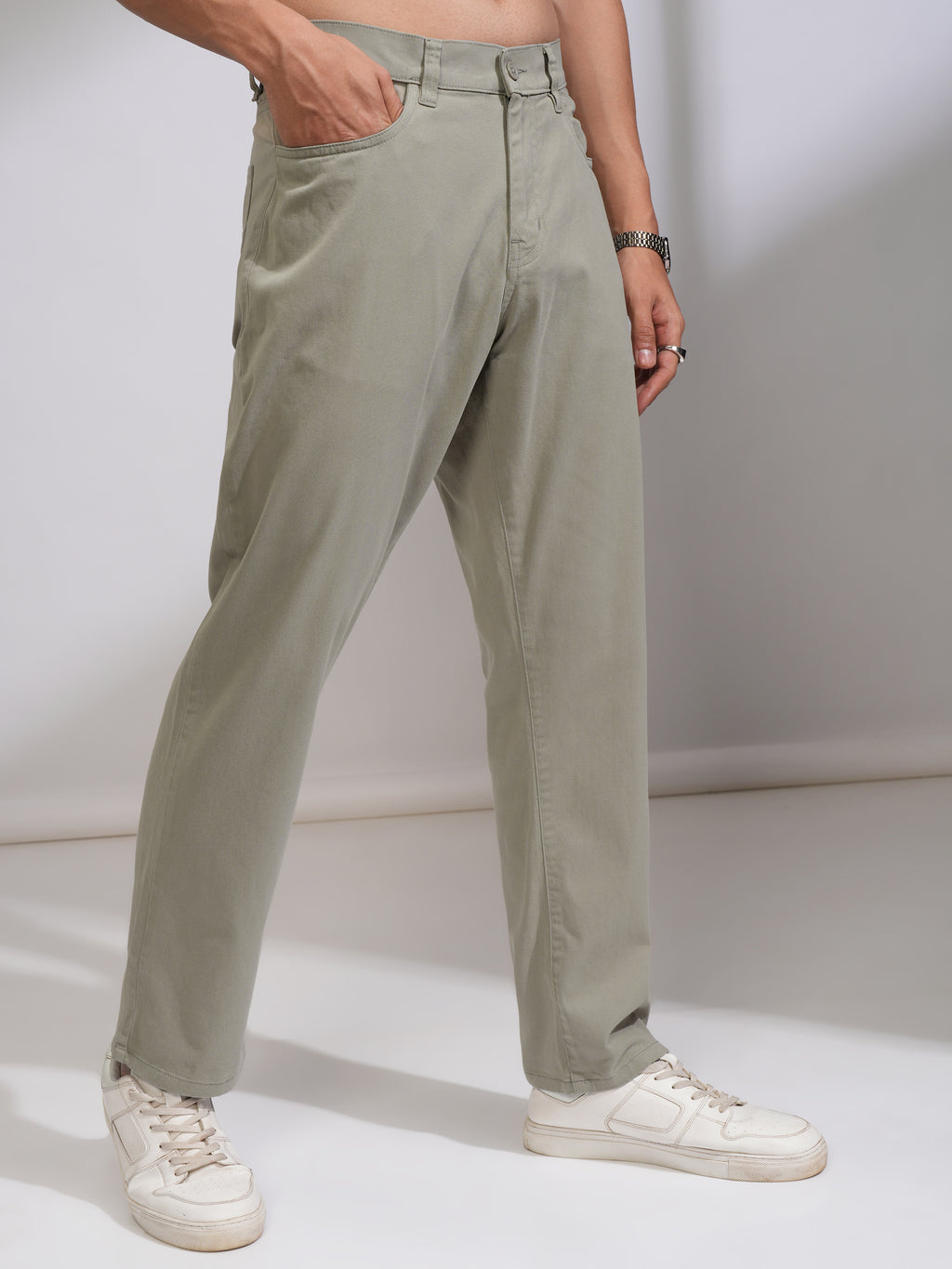 Highlander Men Green Relaxed Fit Solid Casual Trouser - Green - Image 6