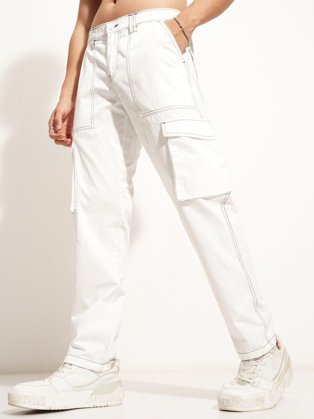 Highlander Men White Straight Fit Solid Cargo - White - Image 4
