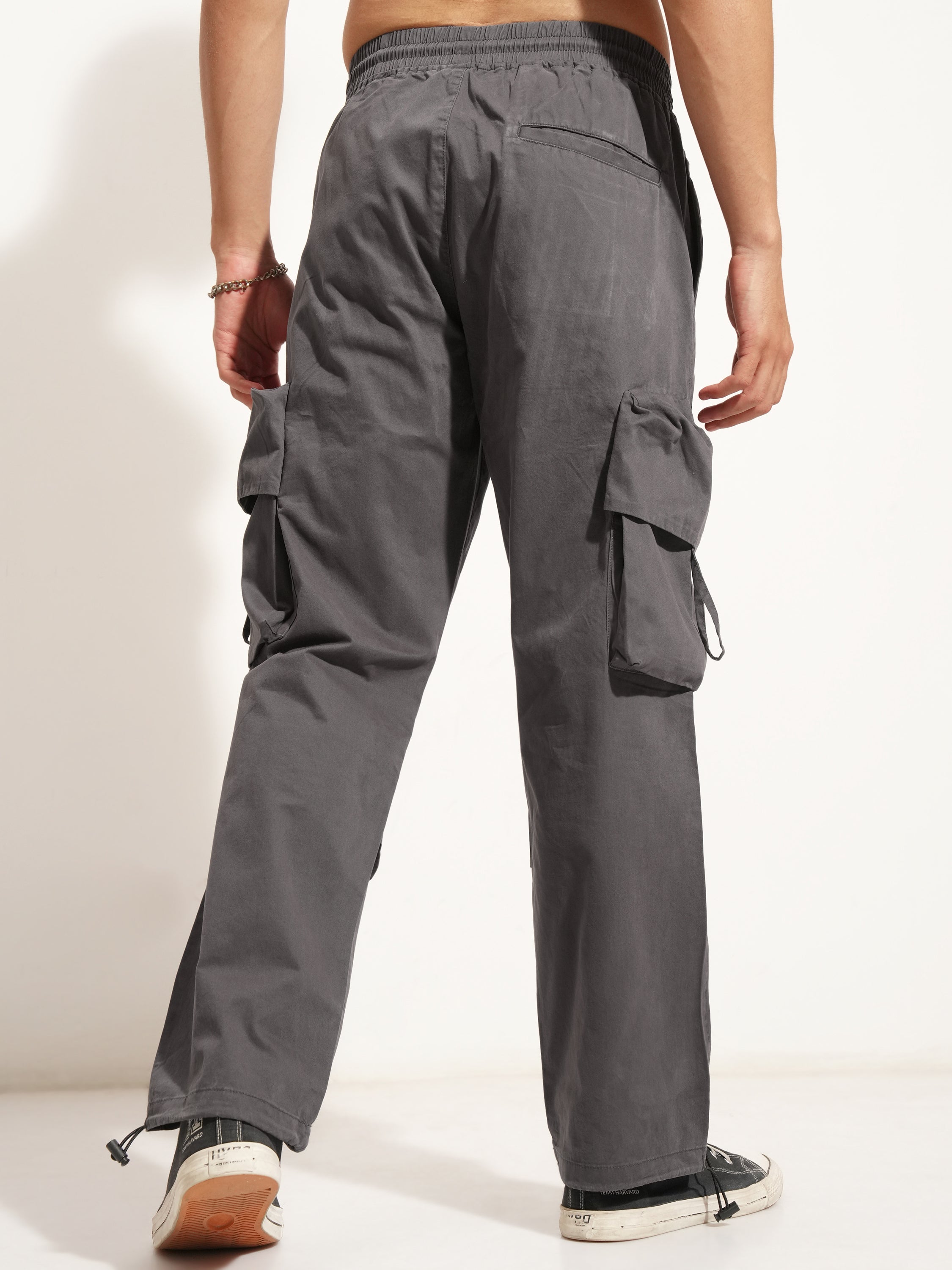 Highlander Men Grey Straight Fit Solid Cargo - Grey - Image 3