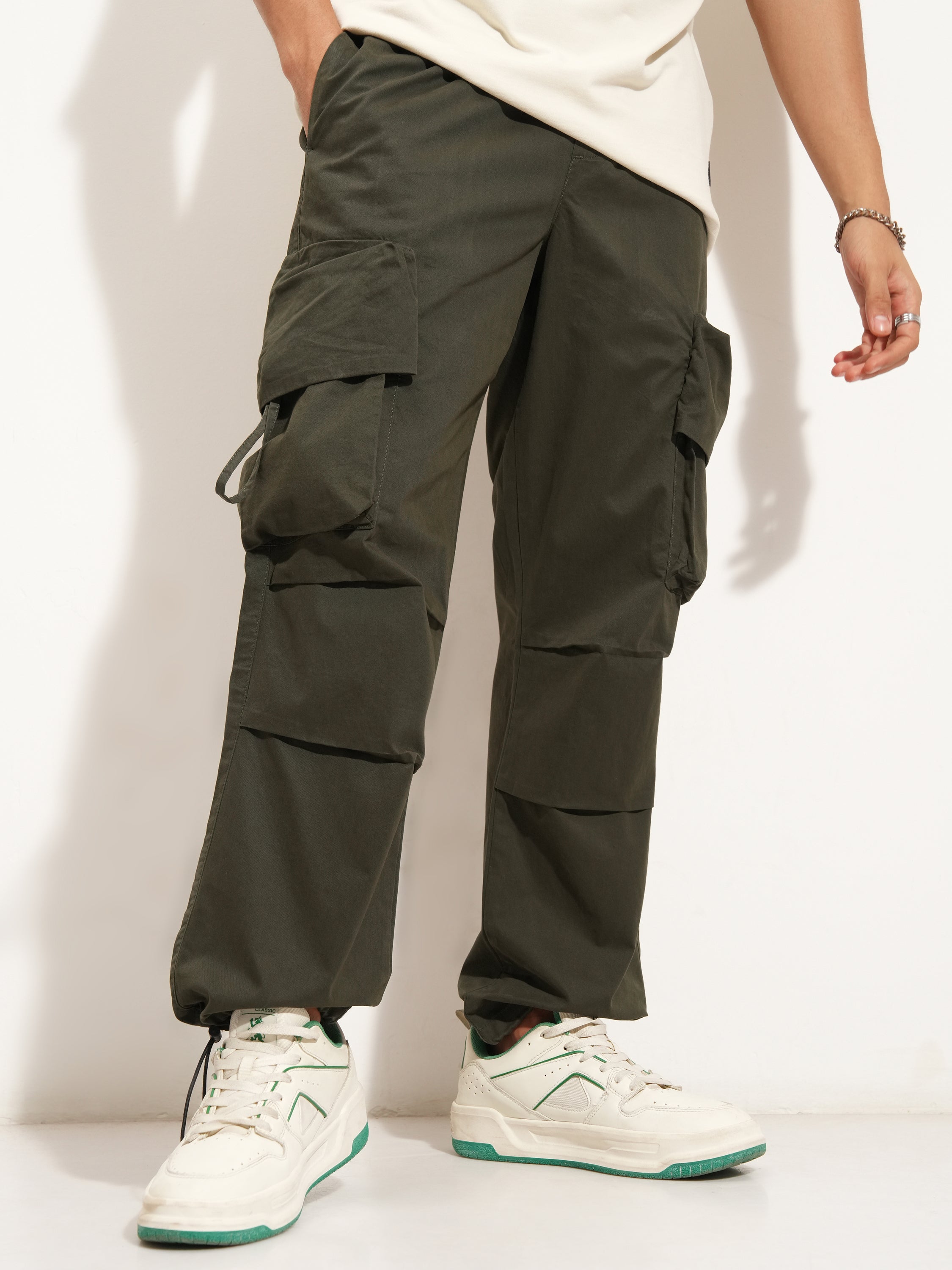 Highlander Men Green Straight Fit Solid Cargo - Green - Image 1