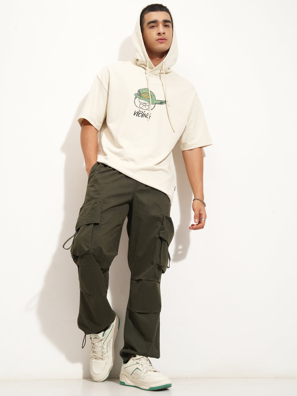 Highlander Men Green Straight Fit Solid Cargo - Green - Image 2