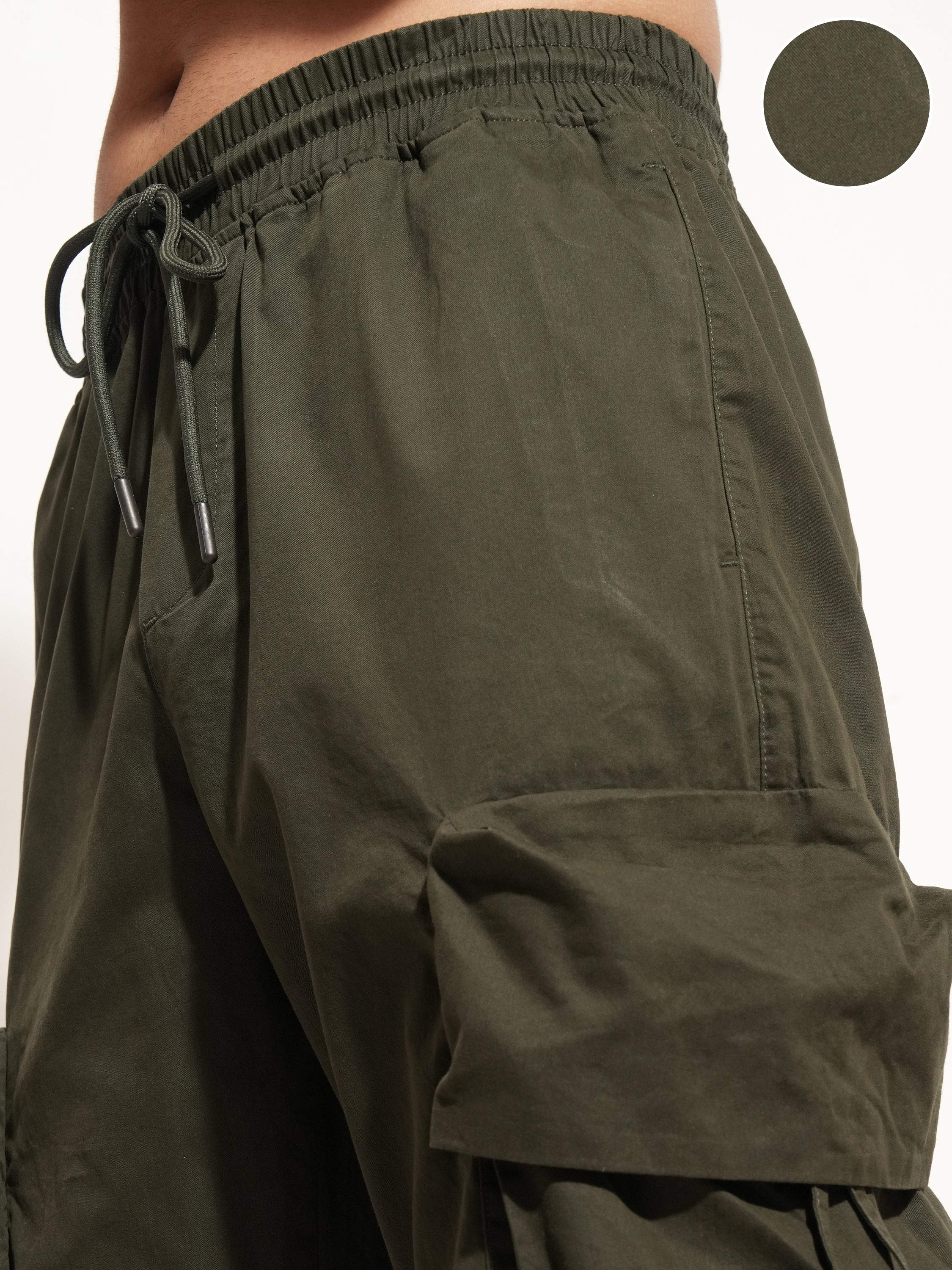 Highlander Men Green Straight Fit Solid Cargo - Green - Image 5