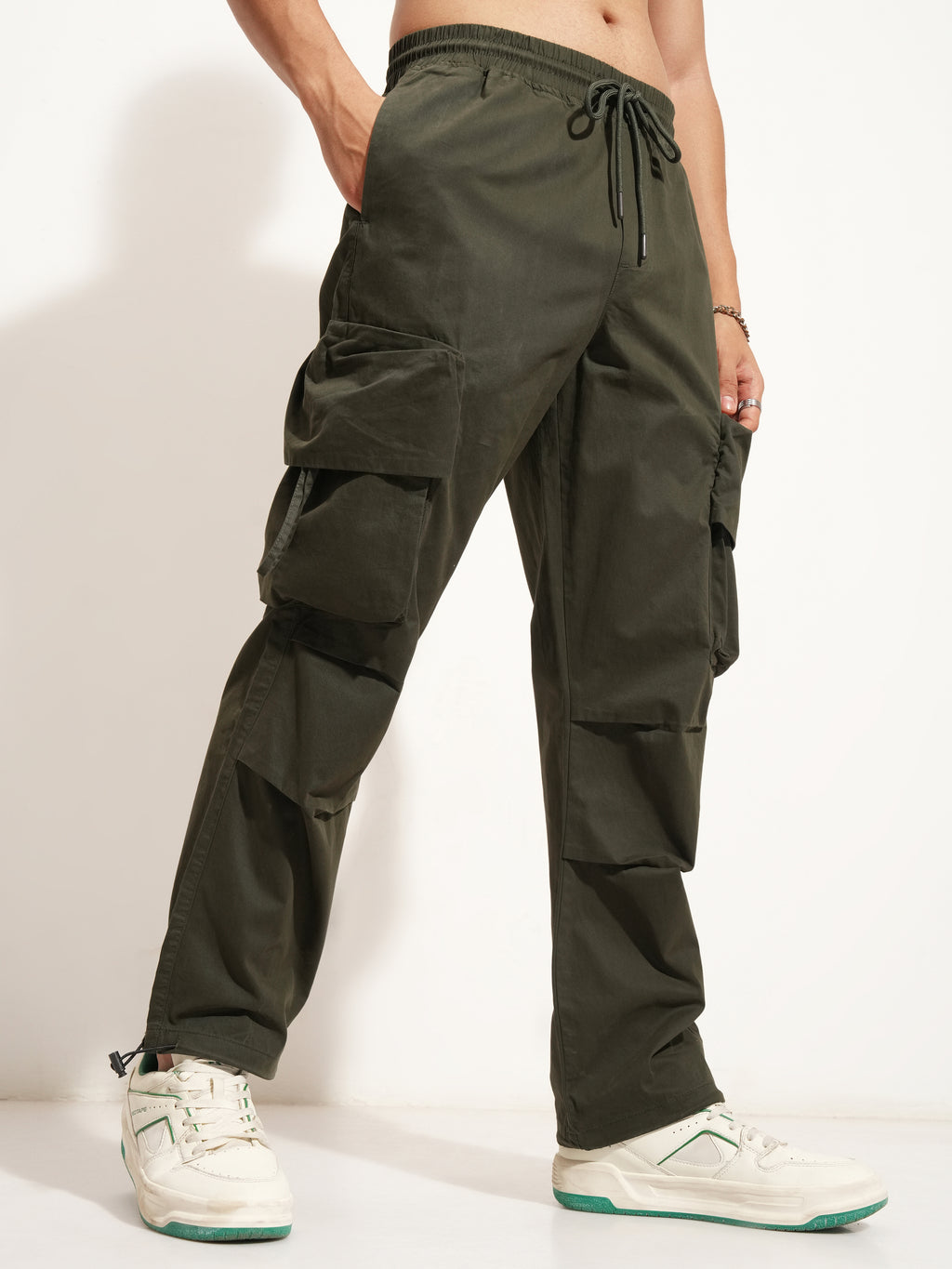 Highlander Men Green Straight Fit Solid Cargo - Green - Image 6