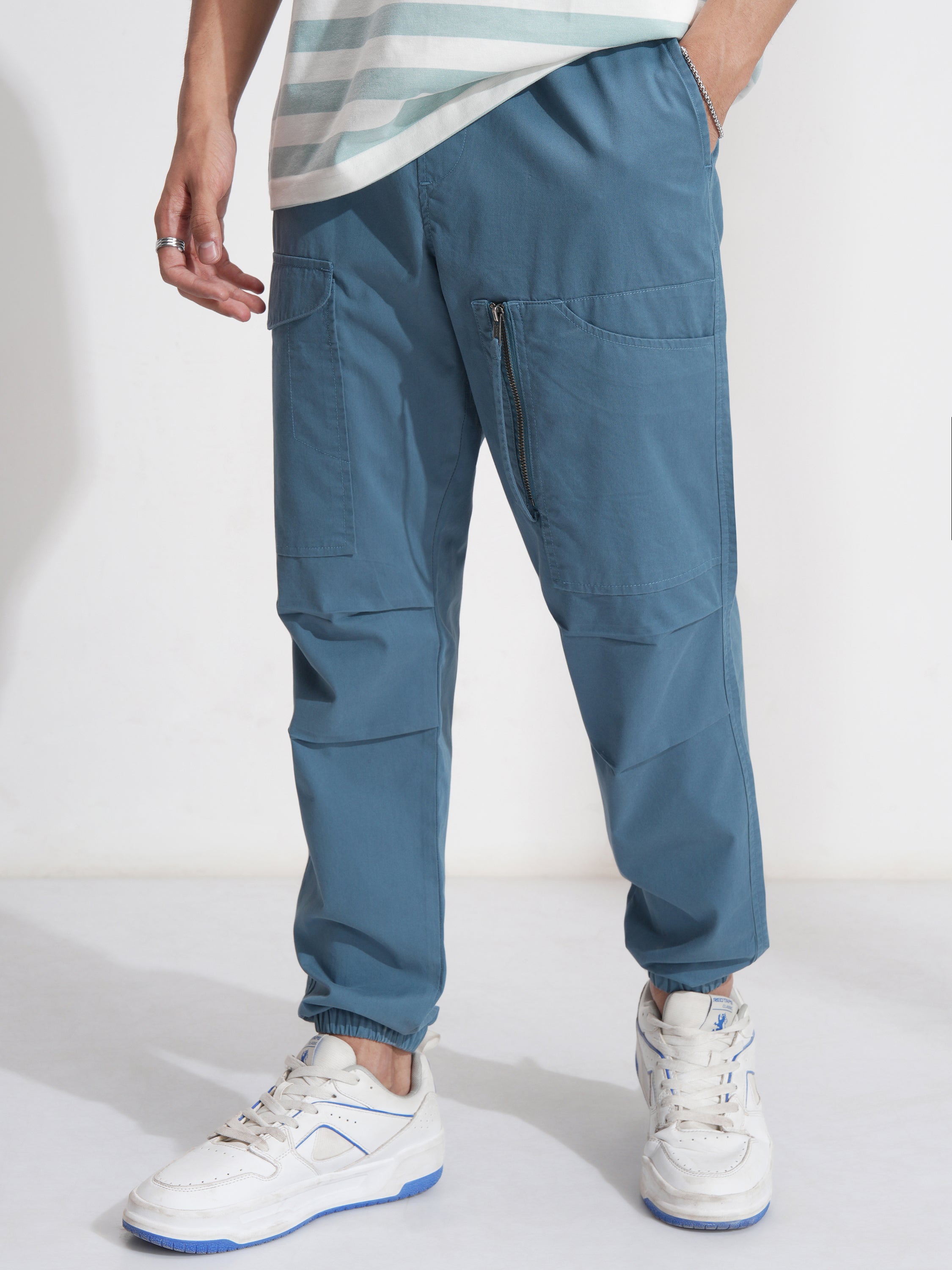 Highlander Men Blue Straight Fit Solid Cargo - Blue - Image 4