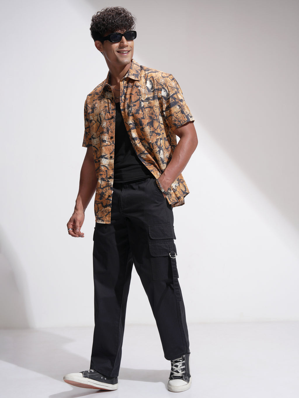 Highlander Men Black Straight Fit Solid Cargo - Black - Image 2