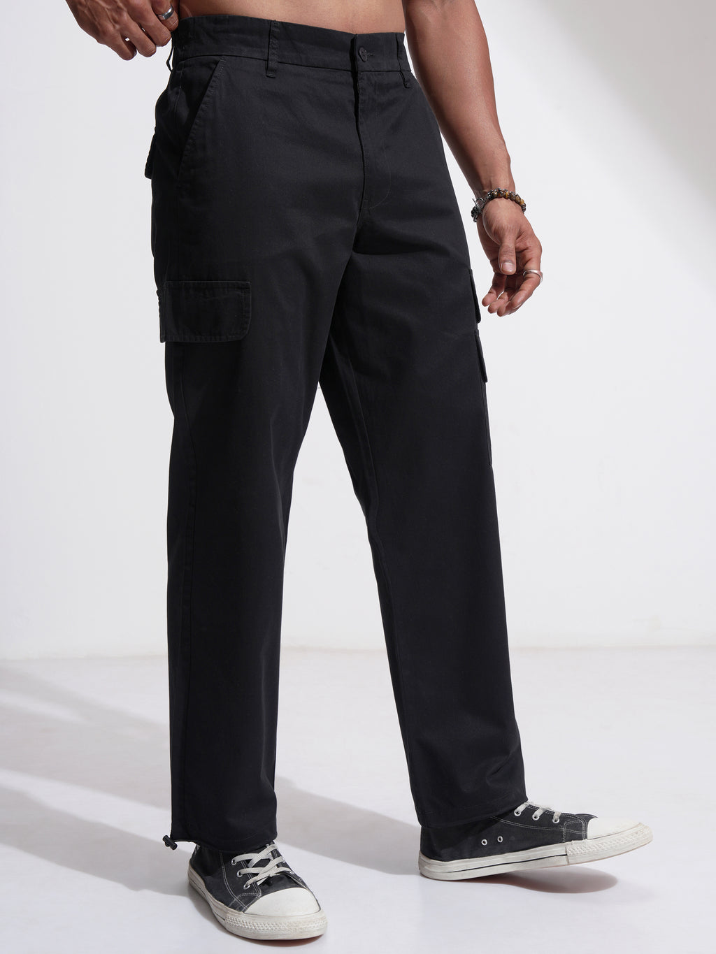 Highlander Men Black Straight Fit Solid Cargo - Black - Image 6