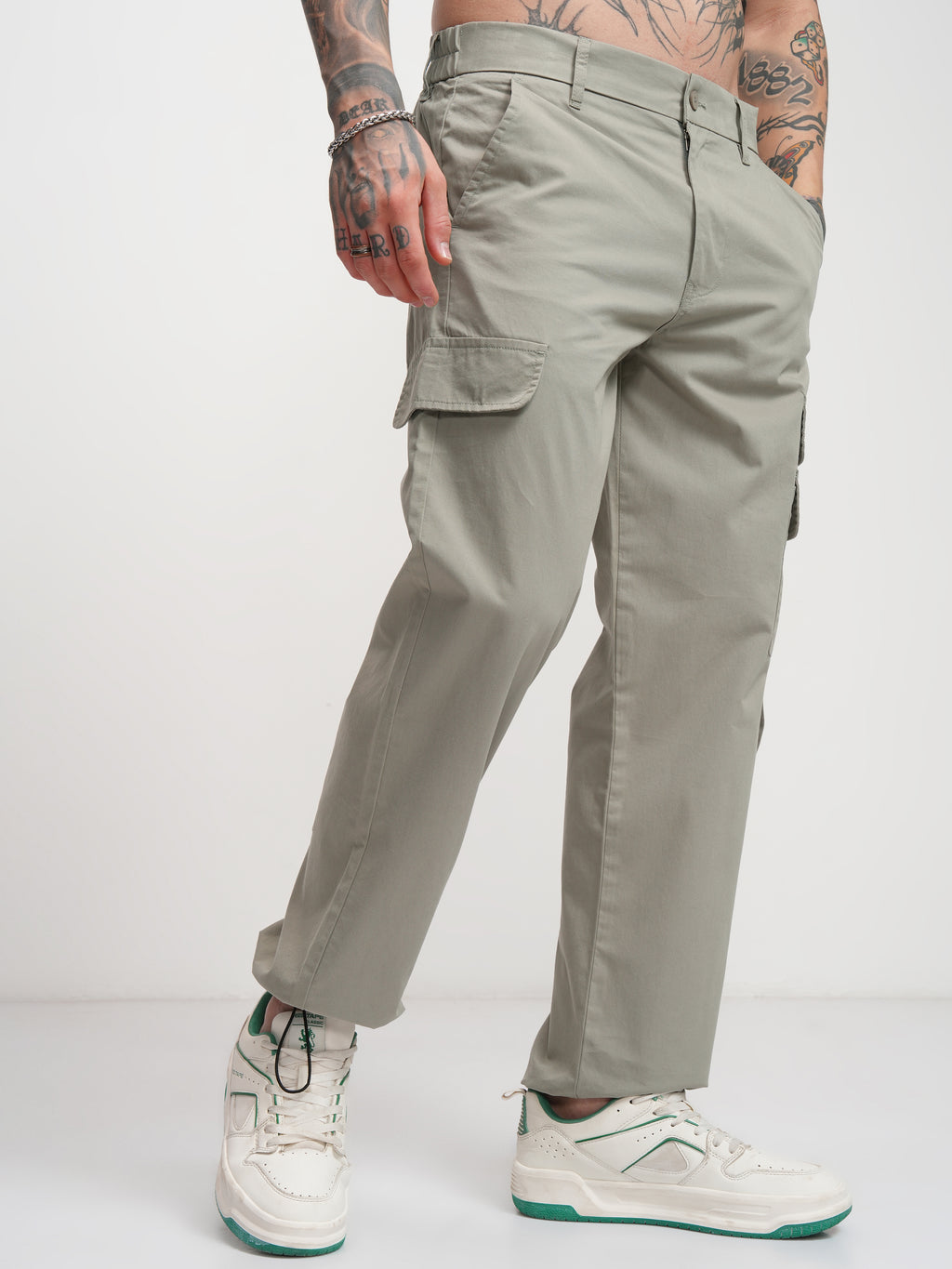 Highlander Men Green Straight Fit Solid Cargo - Green - Image 1