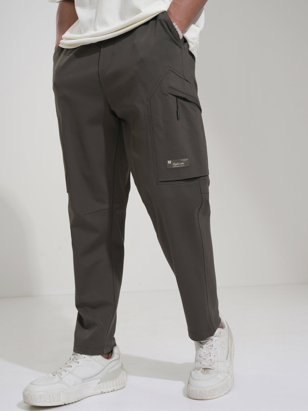 Highlander Men Olive Slim Fit Solid Joggers - Olive - Image 1