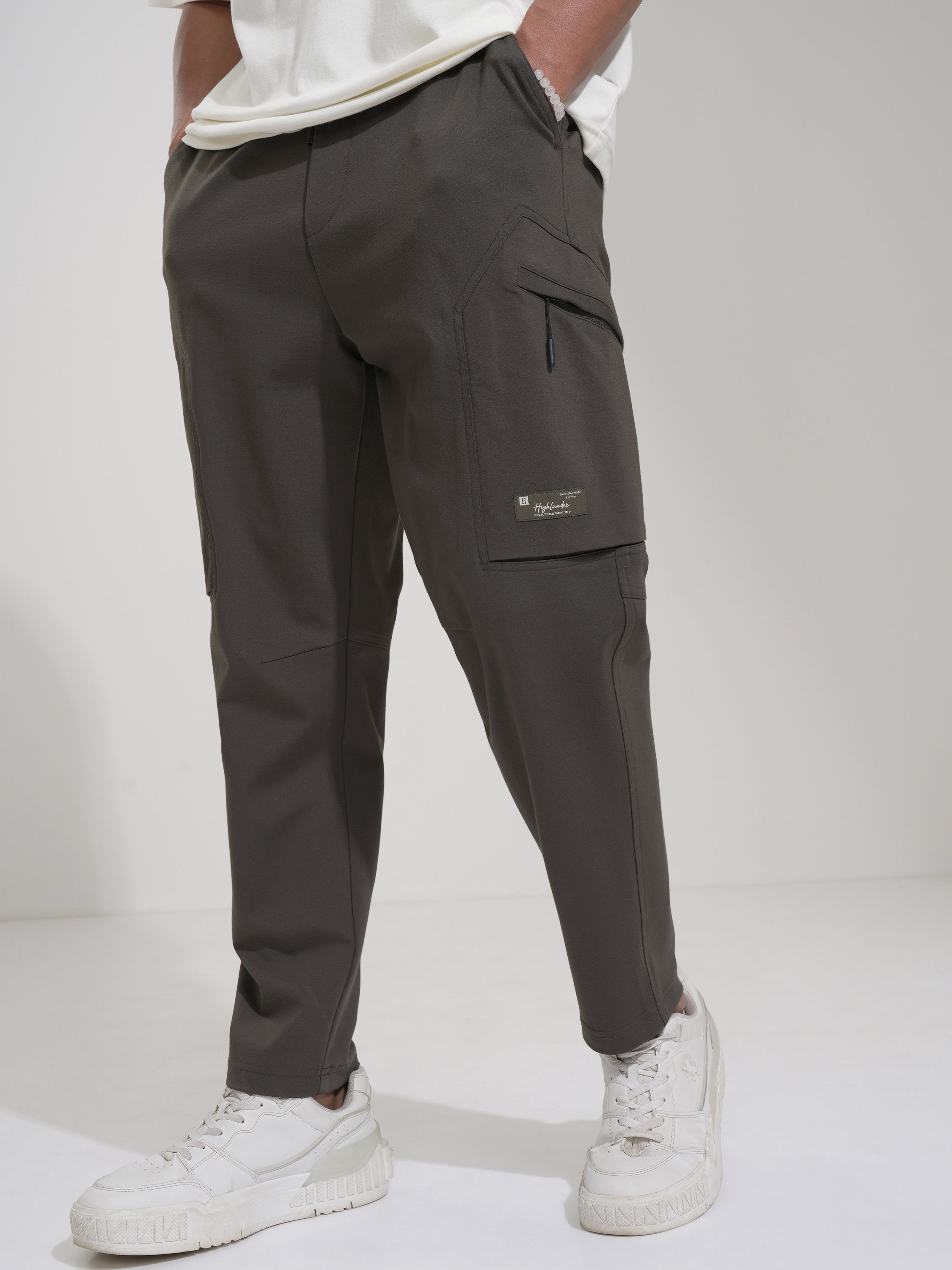Highlander Men Olive Slim Fit Solid Joggers - Olive - Image 1