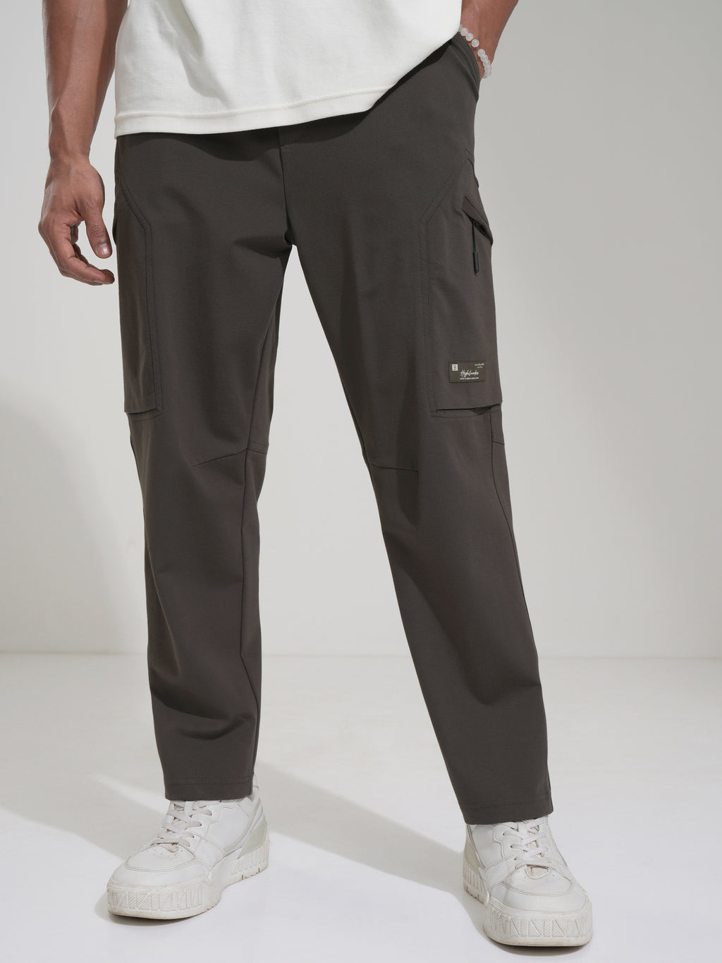 Highlander Men Olive Slim Fit Solid Joggers - Olive - Image 4