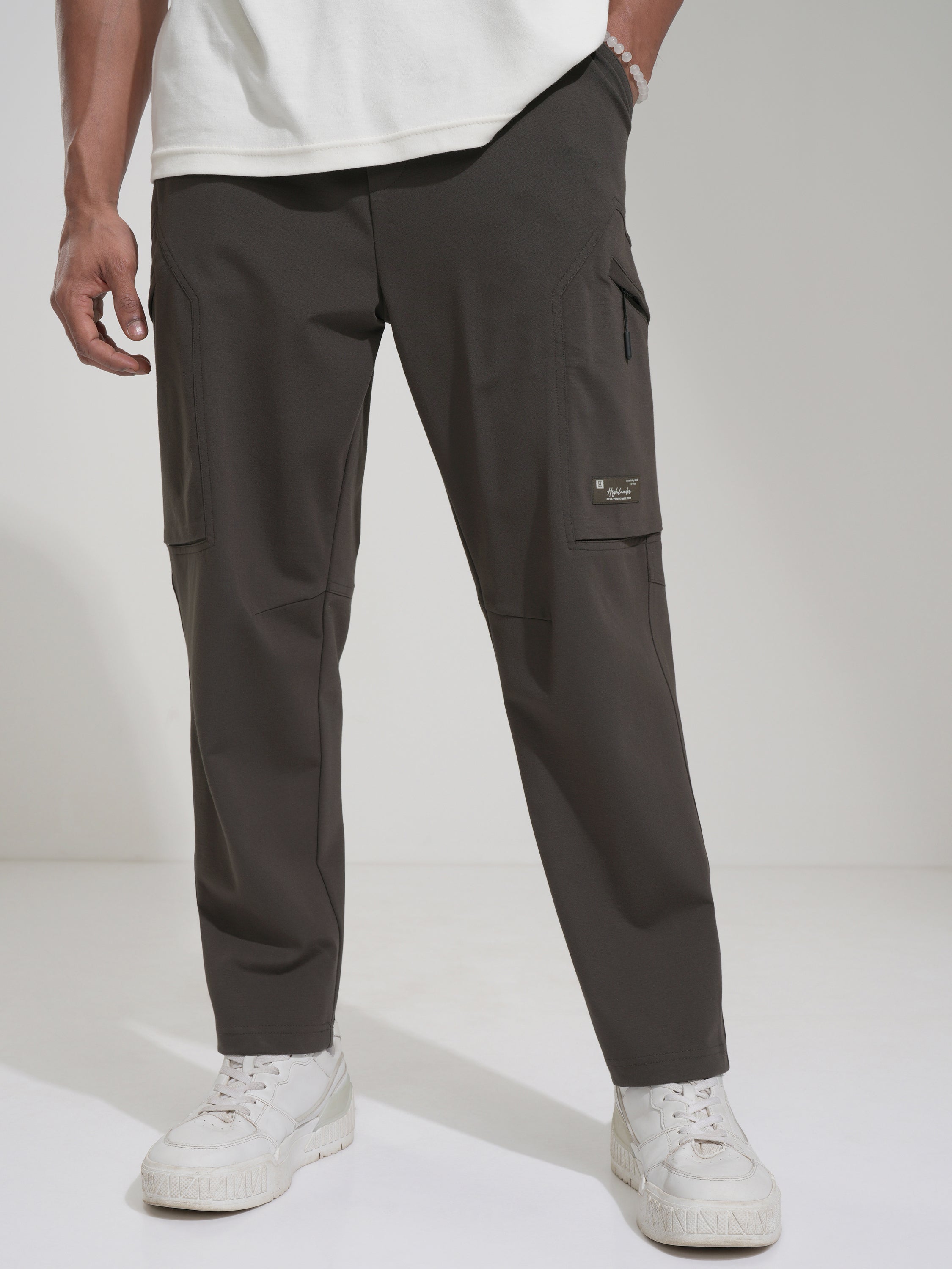 Highlander Men Olive Slim Fit Solid Joggers - Olive - Image 4