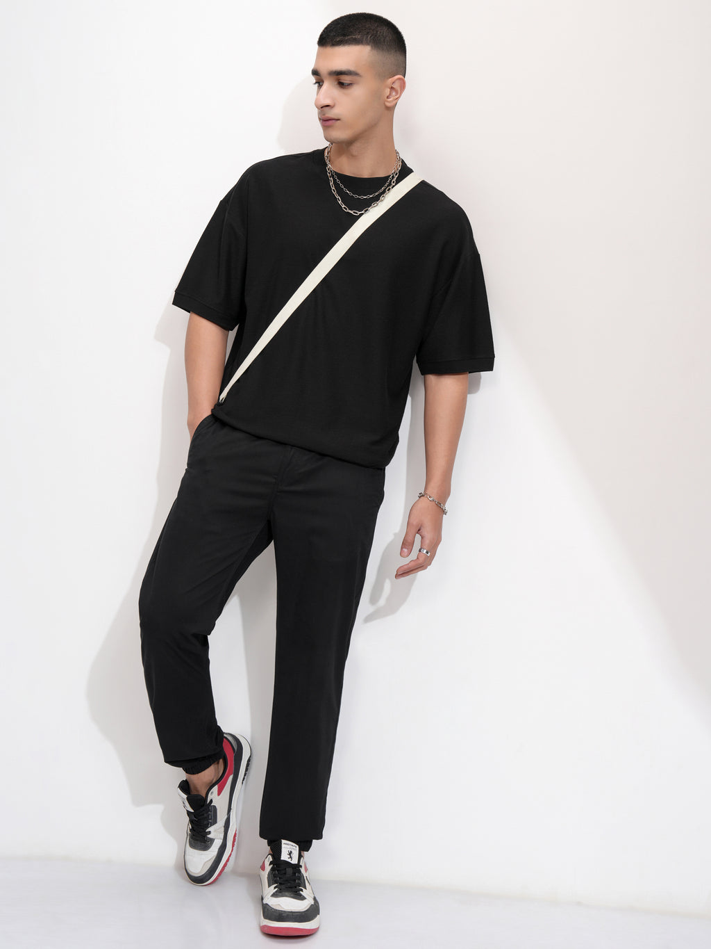 Highlander Men Black Slim Fit Solid Joggers - Black - Image 2