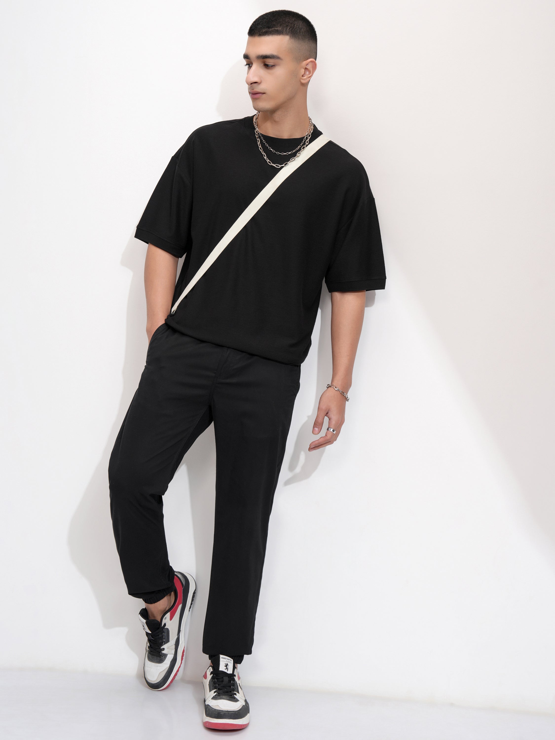 Highlander Men Black Slim Fit Solid Joggers - Black - Image 2